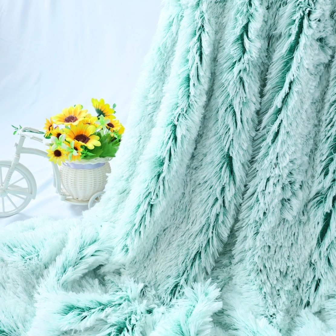 Plush Super Soft Blanket Bedding Sofa Cover Furry Fuzzy Fur Warm Throw Qulit Cozy Couch Blanket for Winter (51"x63",Green and White) - Image 4