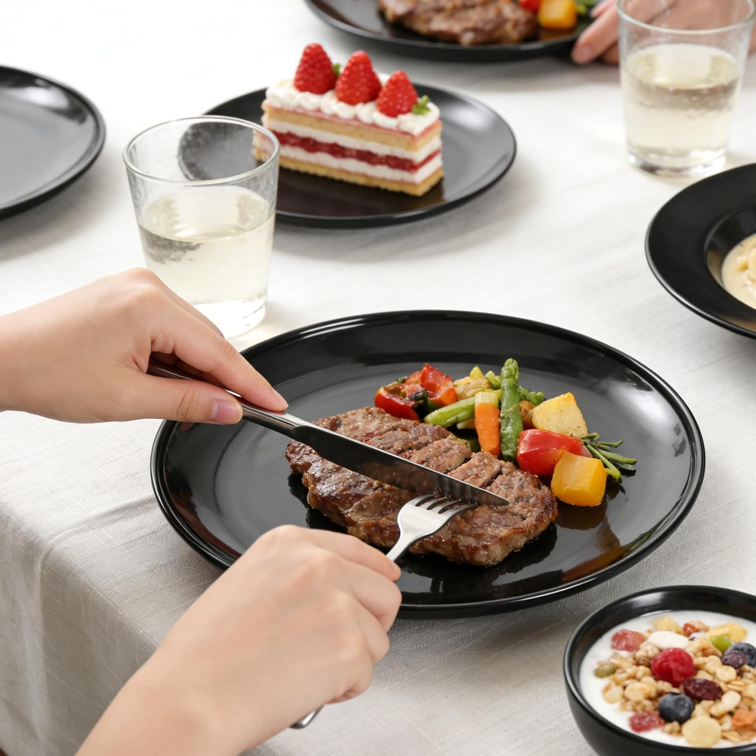 11inch Melamine Dinner Plates 6pcs Round Serving Dishes (Black)