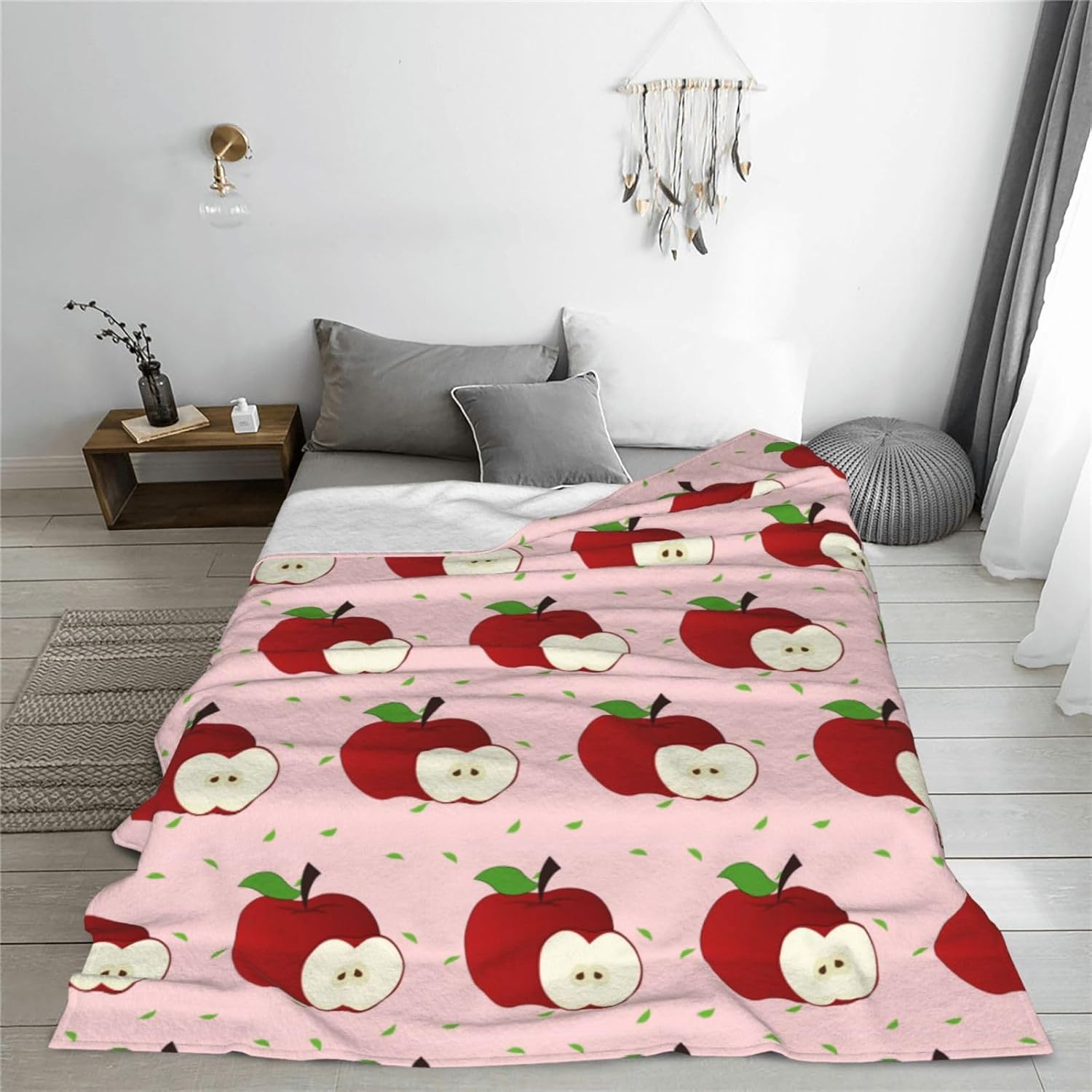 Cartoon Red Fruit Decorative Gift Blanket, Sofa Bed Living Room Camping Travel Blanket (50 * 40 inches), Flannel Children's Blanket,