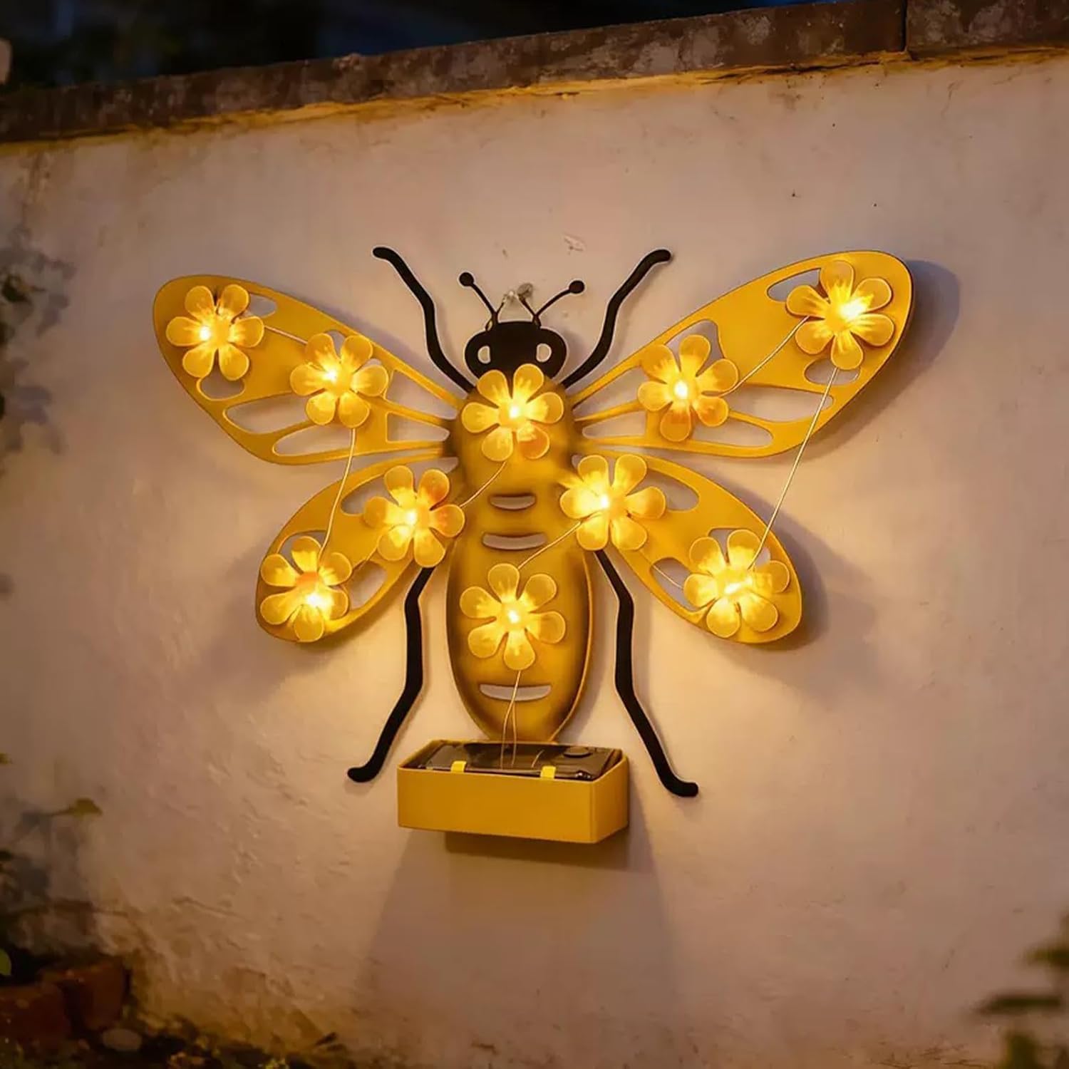 Solar Garden Lights | Waterproof Solar Lights Outdoor Garden | Metal Art LED Butterfly Bee Owl Decorative Ambient Wall Lamp | Outdoor Gardens Decorations for Porch Fence Pathway Park (Bee)