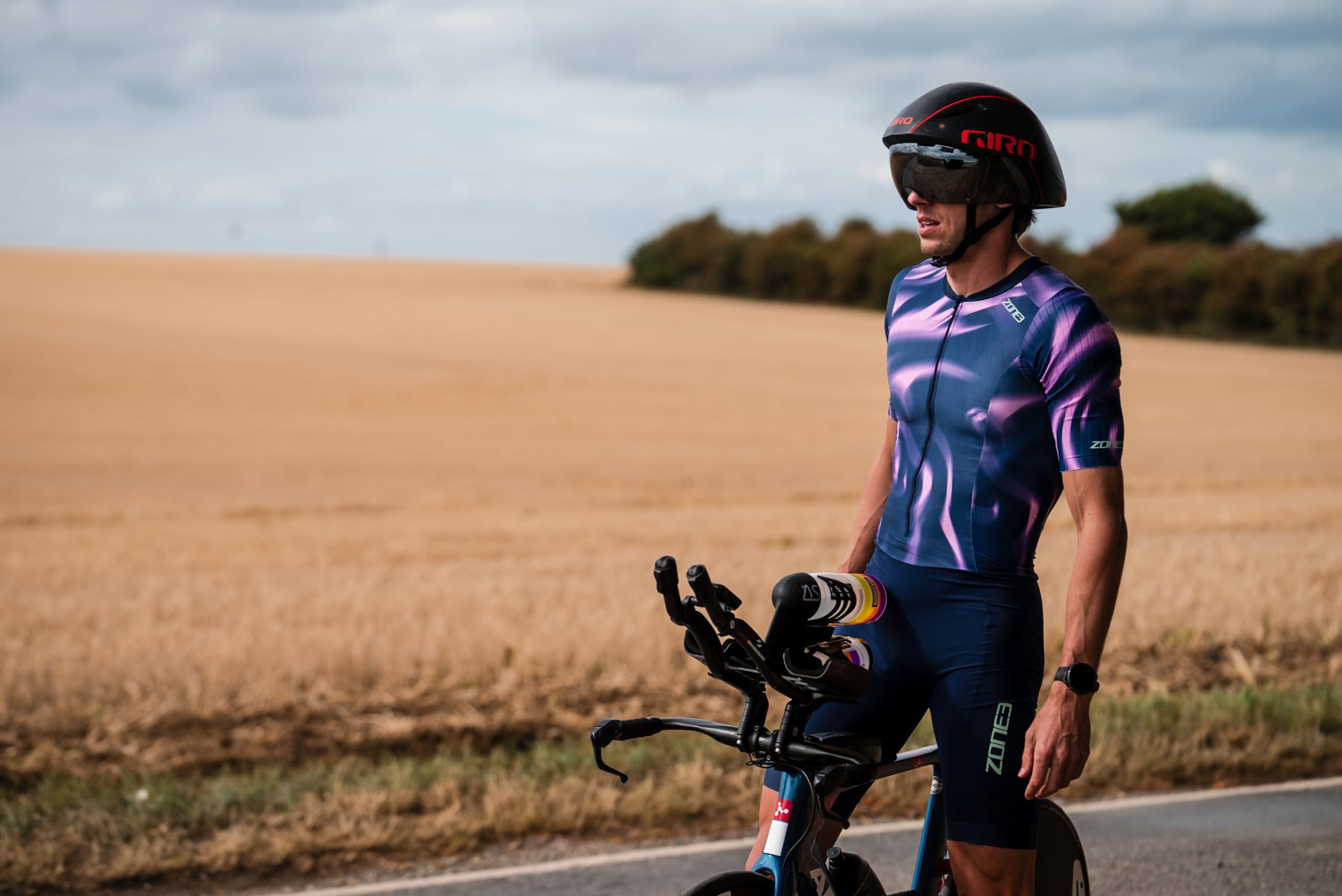 ZONE3 Herren Activate+ Kurzarm Tri Suit - Performance Einteiler für Triathlon Training & Rennen