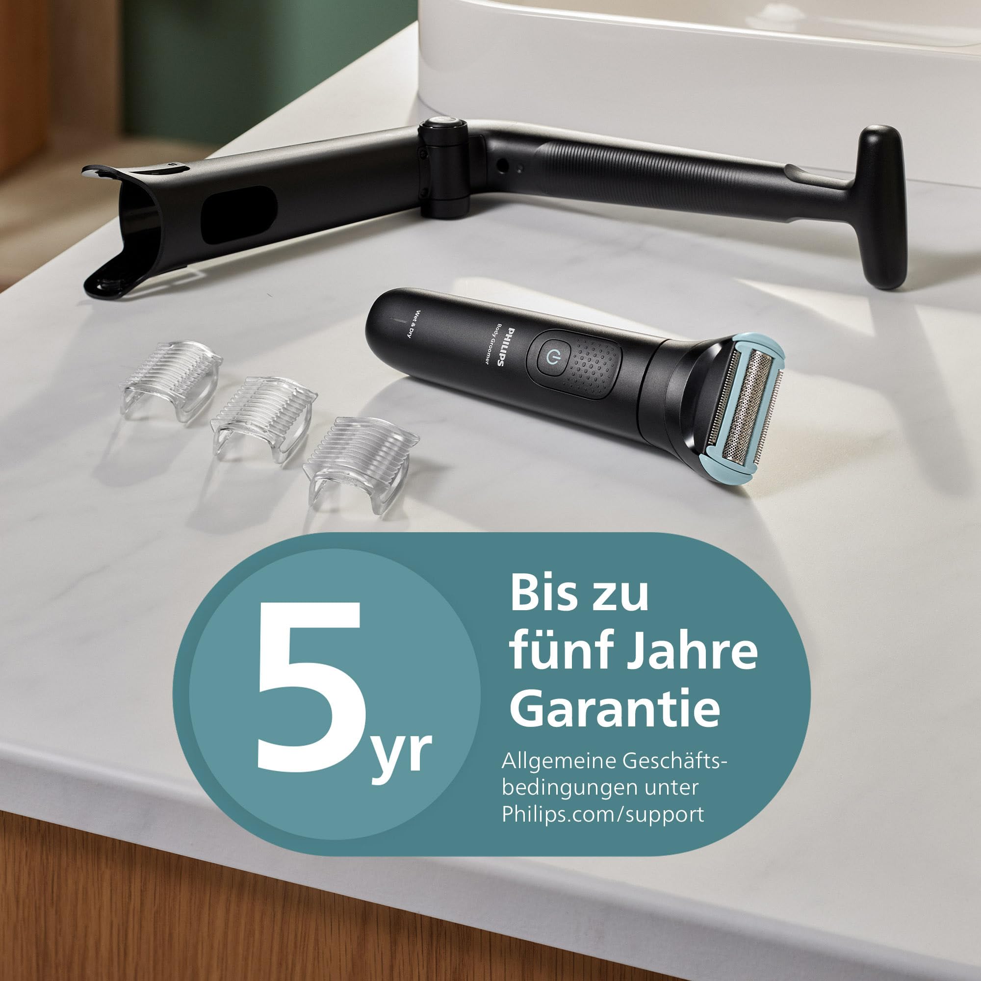 Philips Bodygroom 5000 für Herren – mit Dreifachschutz-Rasiersystem, elektrisch trimmen und rasieren im Intimbereich, klappbarer Rückenaufsatz, 100% duschfest, 100 Min. Laufzeit, Modell BG5480/15