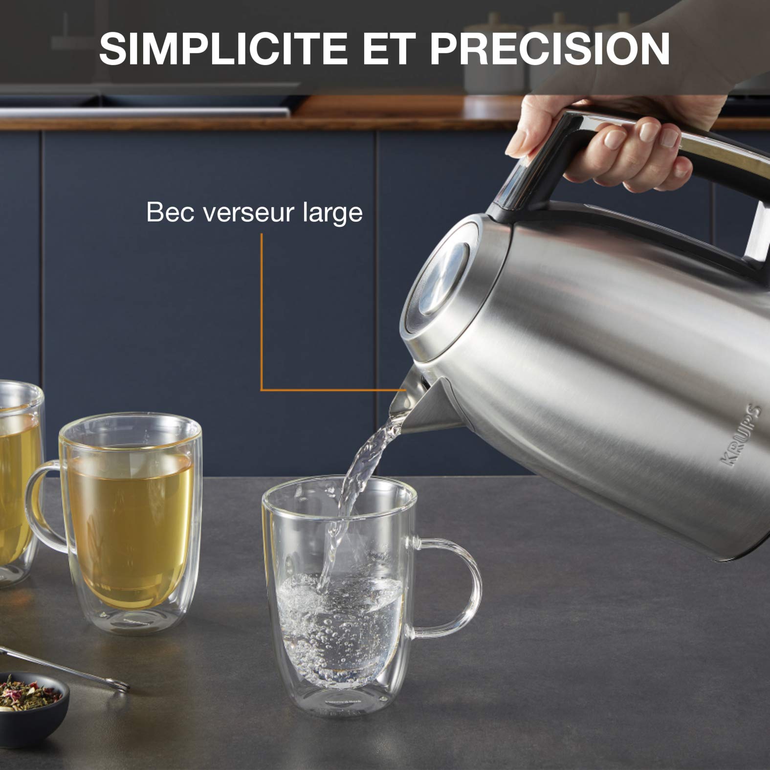 Krups Excellence Bouilloire électrique, Capacité 1,7 L, Inox brossé premium, Base 360°, Résistance cachée, Filtre anticalcaire BW552D10