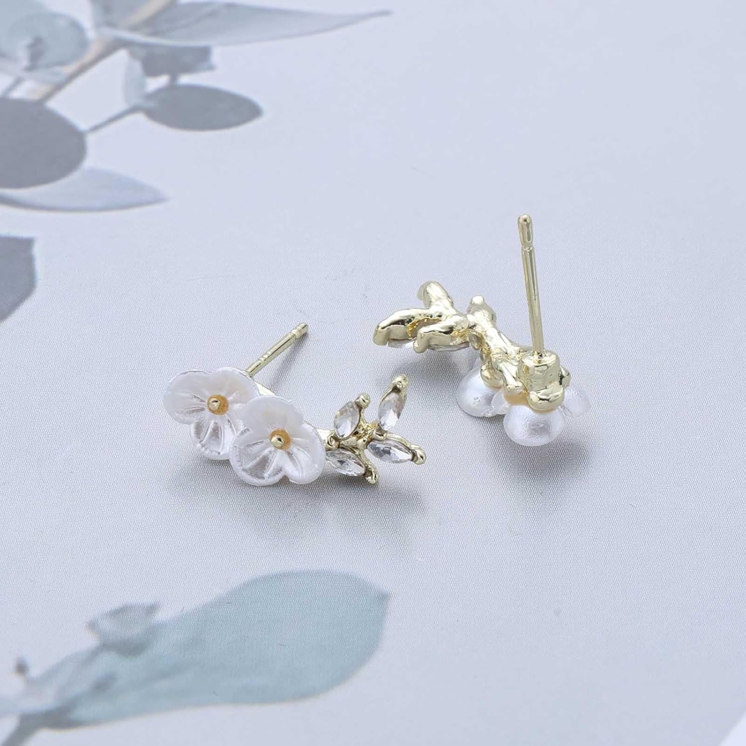 Vintage Crystal Leaf Ear Climber Earrings Rhinestone Flower Stud Earrings Boho Sparkly Cz Leaf Stud Earrings Crystal Curved Ear Warp Earrings Jewelry for Women - Image 5