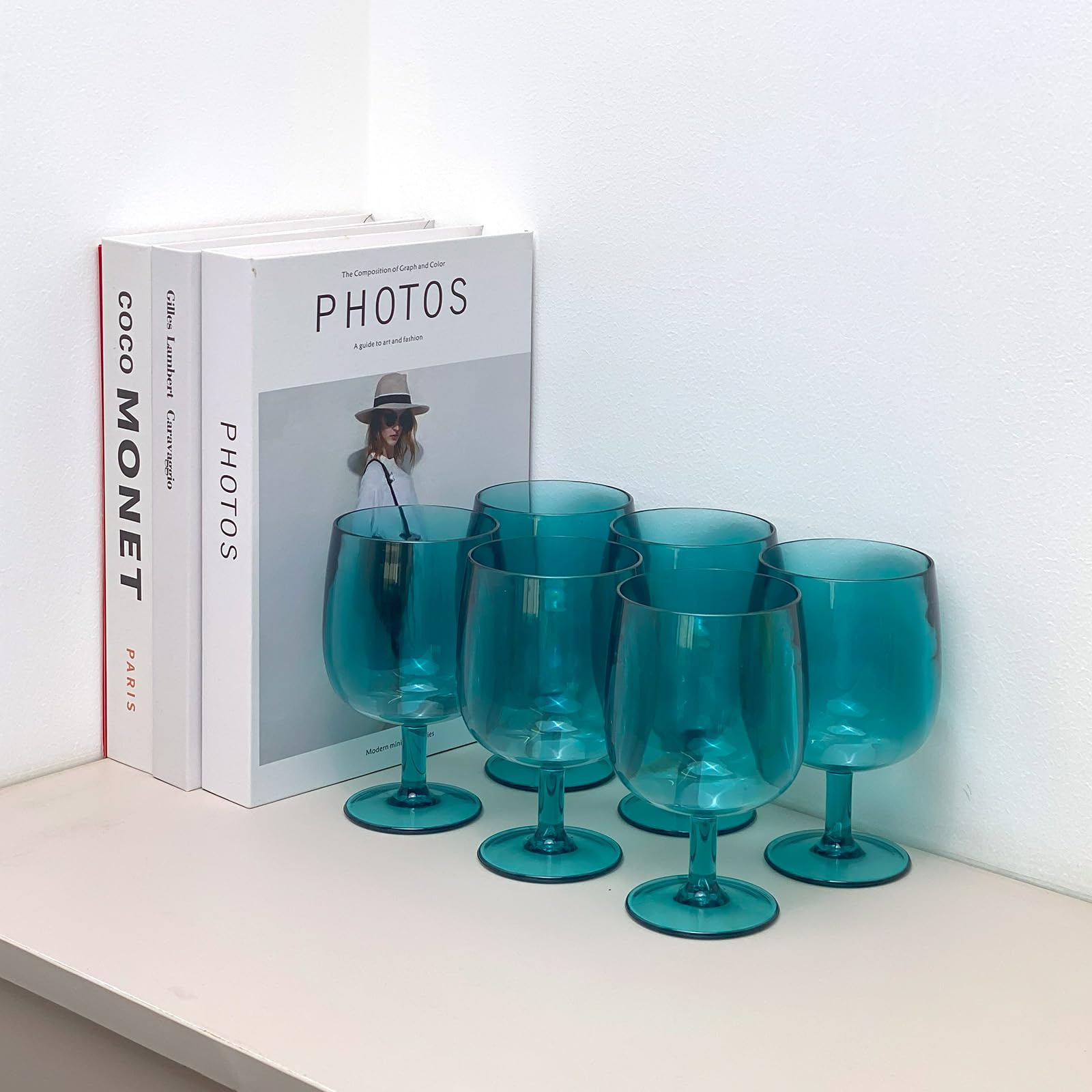 Lot de 6 verres à vin en plastique incassable de 355 ml en acrylique coloré, empilables, passent au lave-vaisselle, sans BPA, parfaits pour les fêtes (cyan, 355 ml)