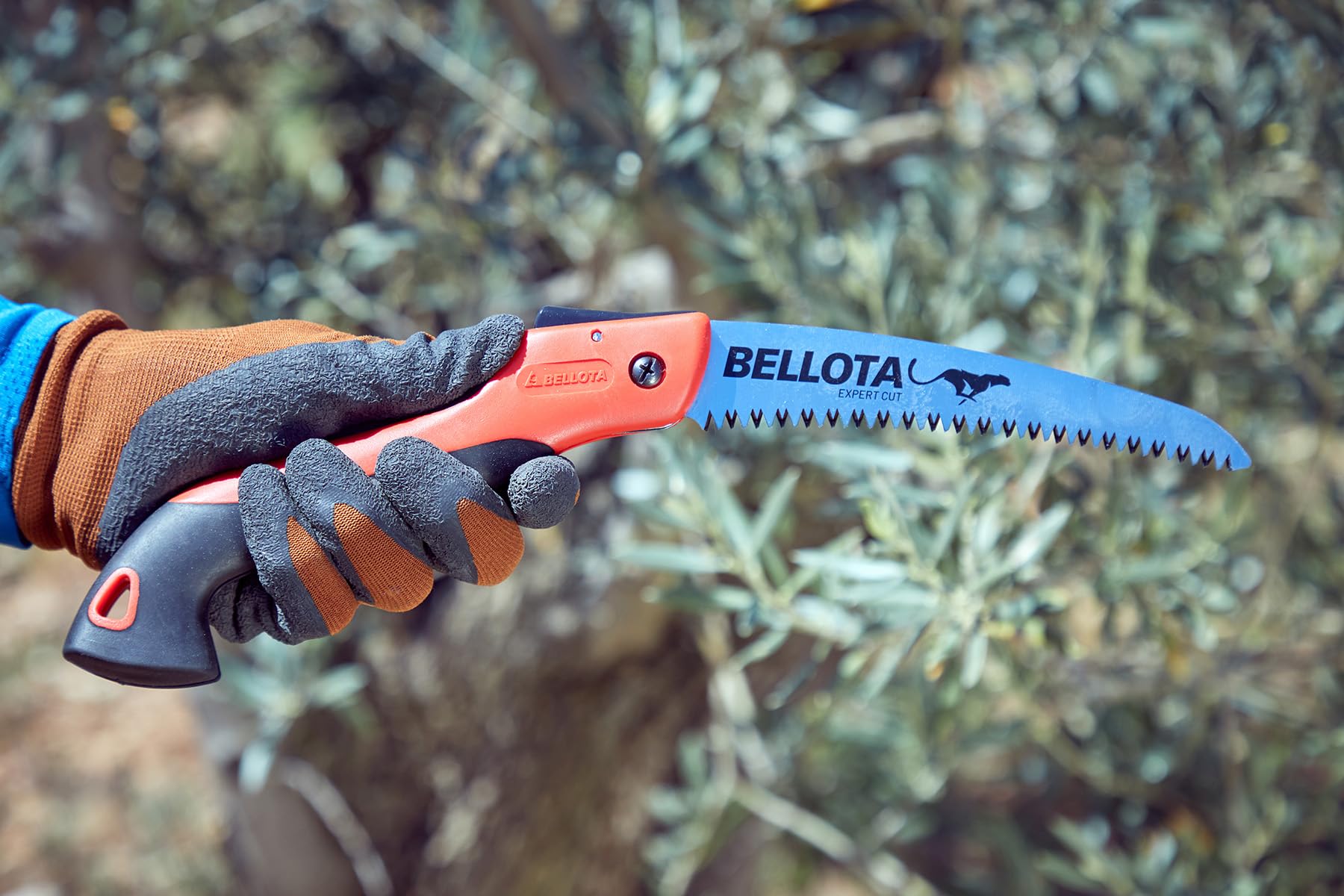 Bellota 45PBIM7 - Serrucho de poda plegable Guepardo con hoja curva de 7", dentado japonés y mango plegable.
