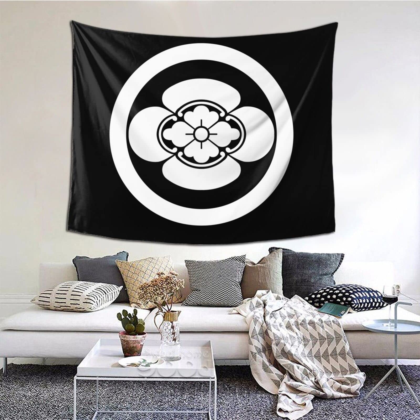 Amazon.co.jp: タペストリー 壁掛け 戦国武将 織田信長 丸に木瓜 家紋  