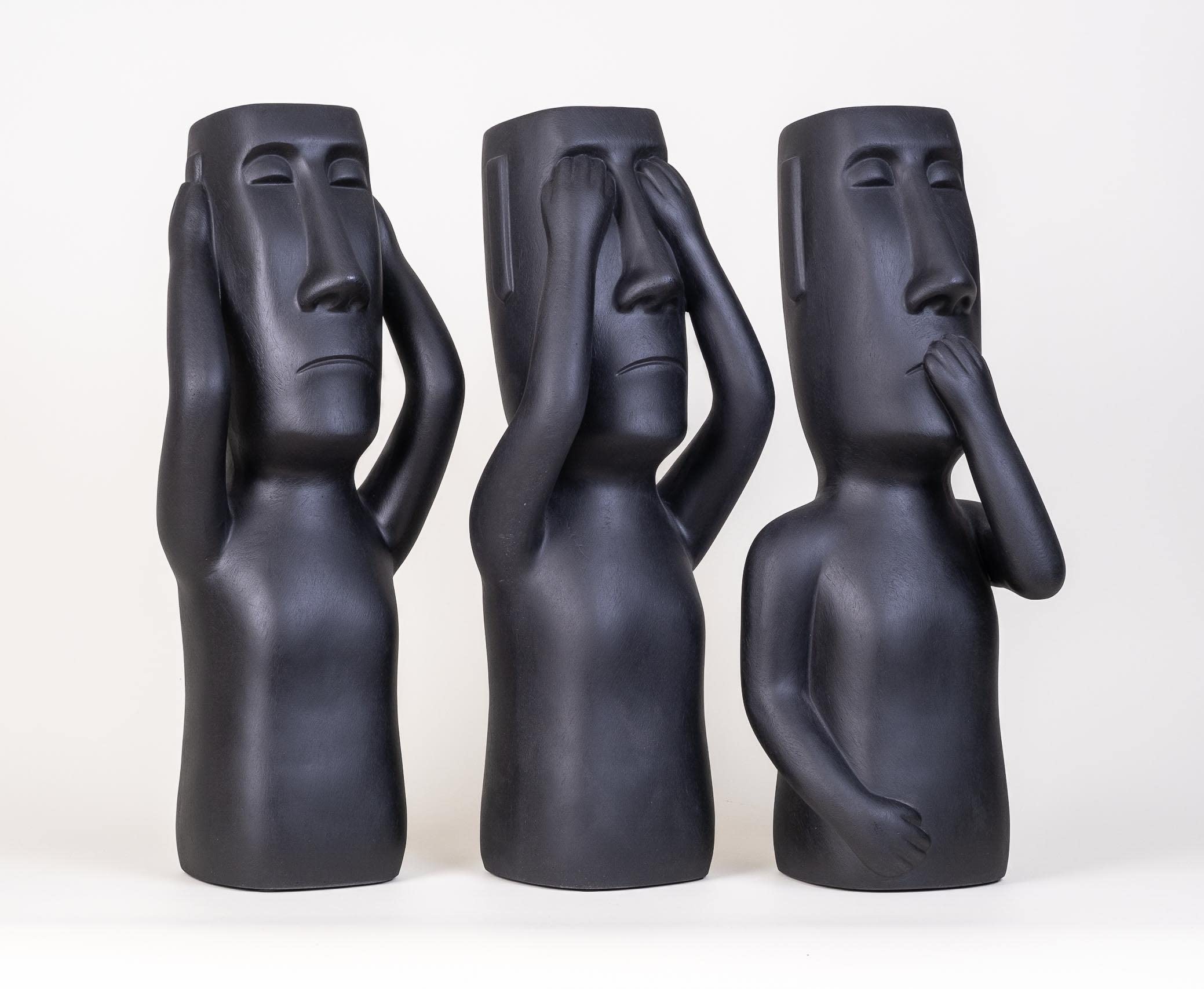 IDYL Scultura Moderna Donna Seduta In Arenaria - 50 Cm - Nero Opaco - Resistente Al Gelo Per Esterno E Interno - 3