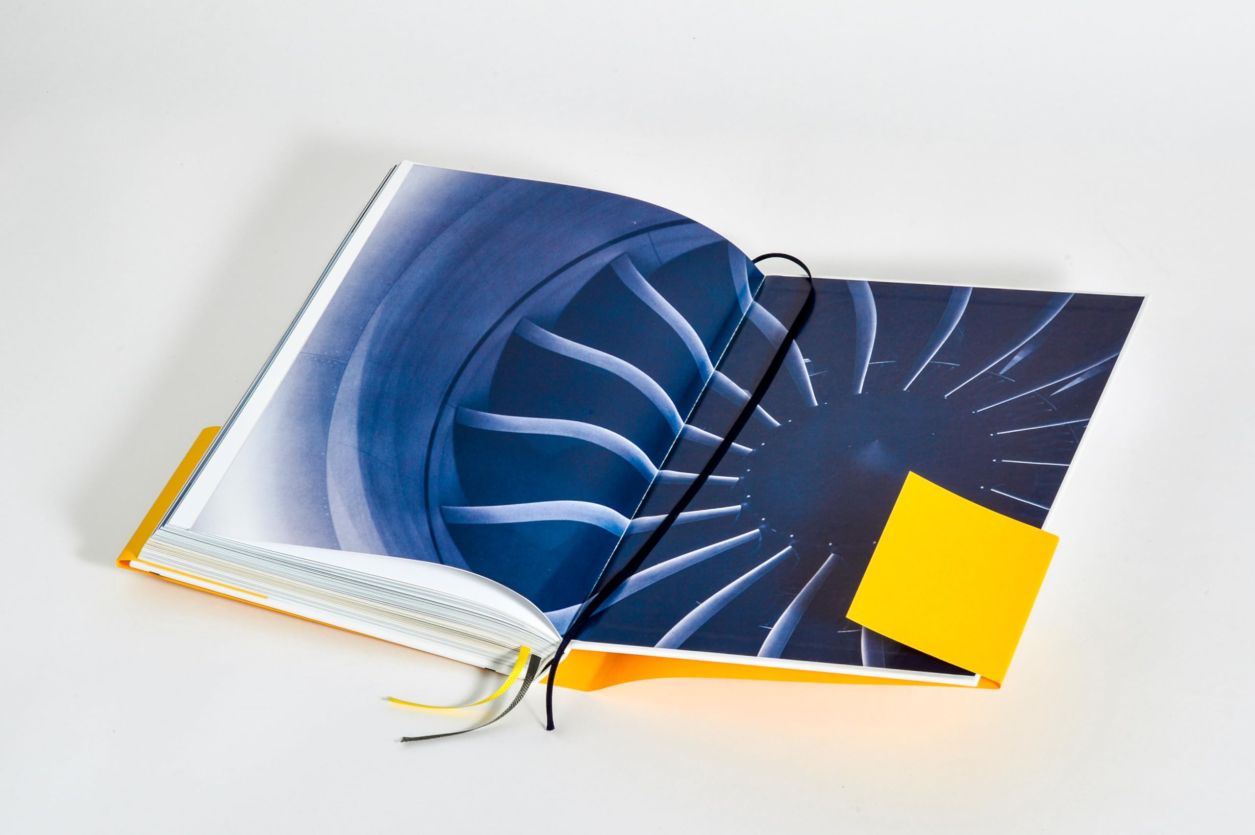 Lufthansa - The First 100 Years: The First 100 Years