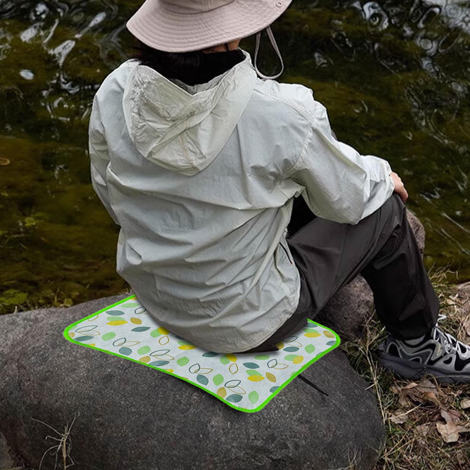 Sitzen im Freien: Wasserdichtes Reise-Sitzkissen, faltbar, leicht, für den Außenbereich, tragbar, für Stadion, Park, Picknick, Camping, As