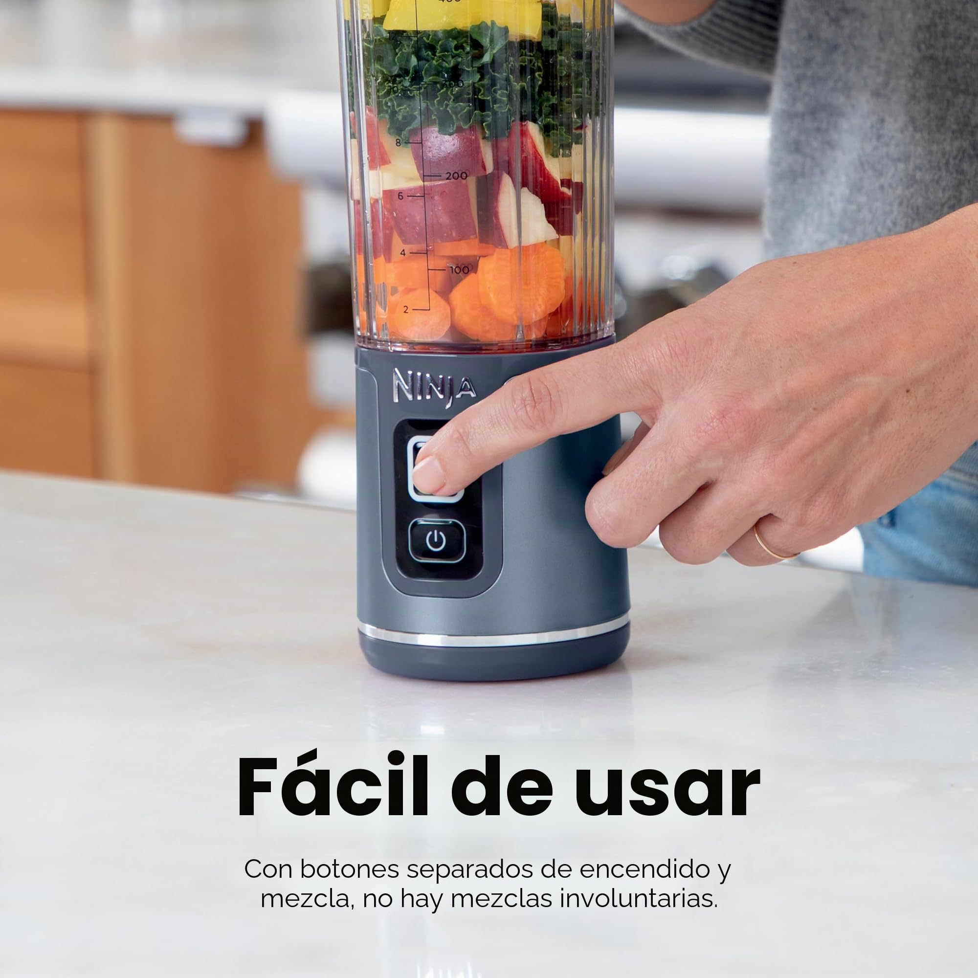 Ninja Blast BC151PK - Batidora portátil, inalámbrica, recipiente de 18 onzas, licuadora personal para batidos y batidos, sin BPA, tapa a prueba de fugas y boquilla para sorber, recargable por USB-C