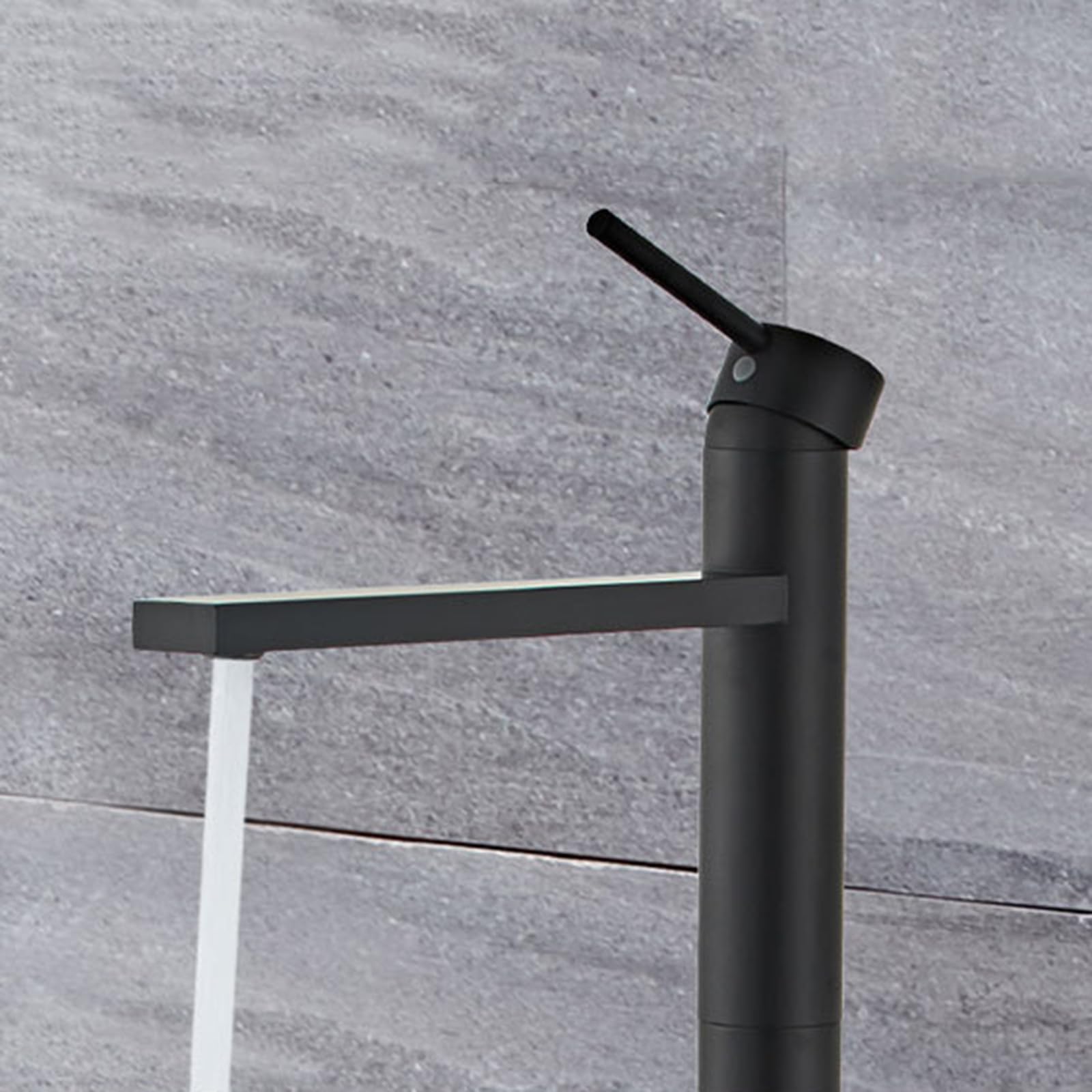 Freistehender Badmixer TAP Freestanding Bad Haken Heiße und kalte Eingriff freistehende Wasserhähne für Badboden, die weiß montiert sind Beauty Comes