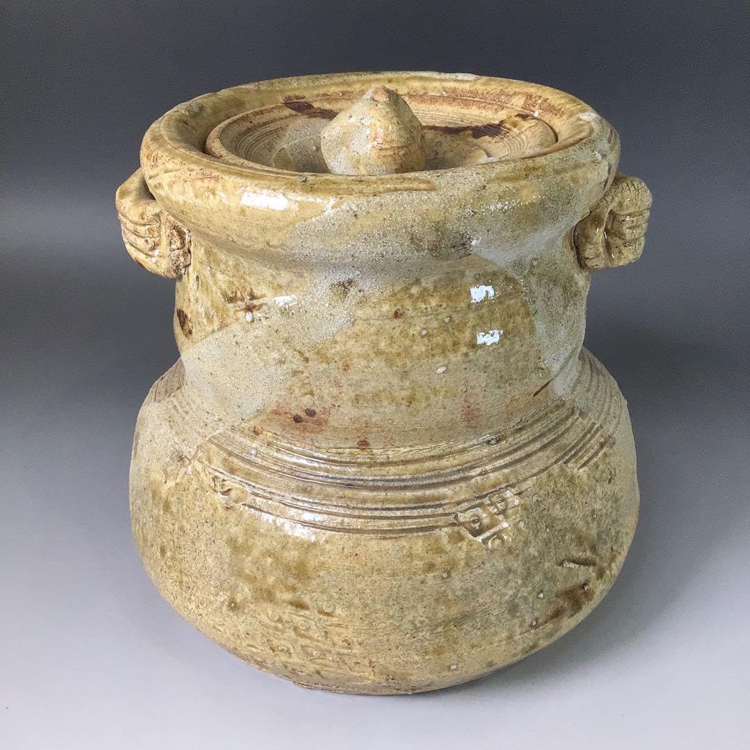 掛け軸 若山春水 富士山水 絹本 希少 軸装 茶道具 掛軸 美品 です。