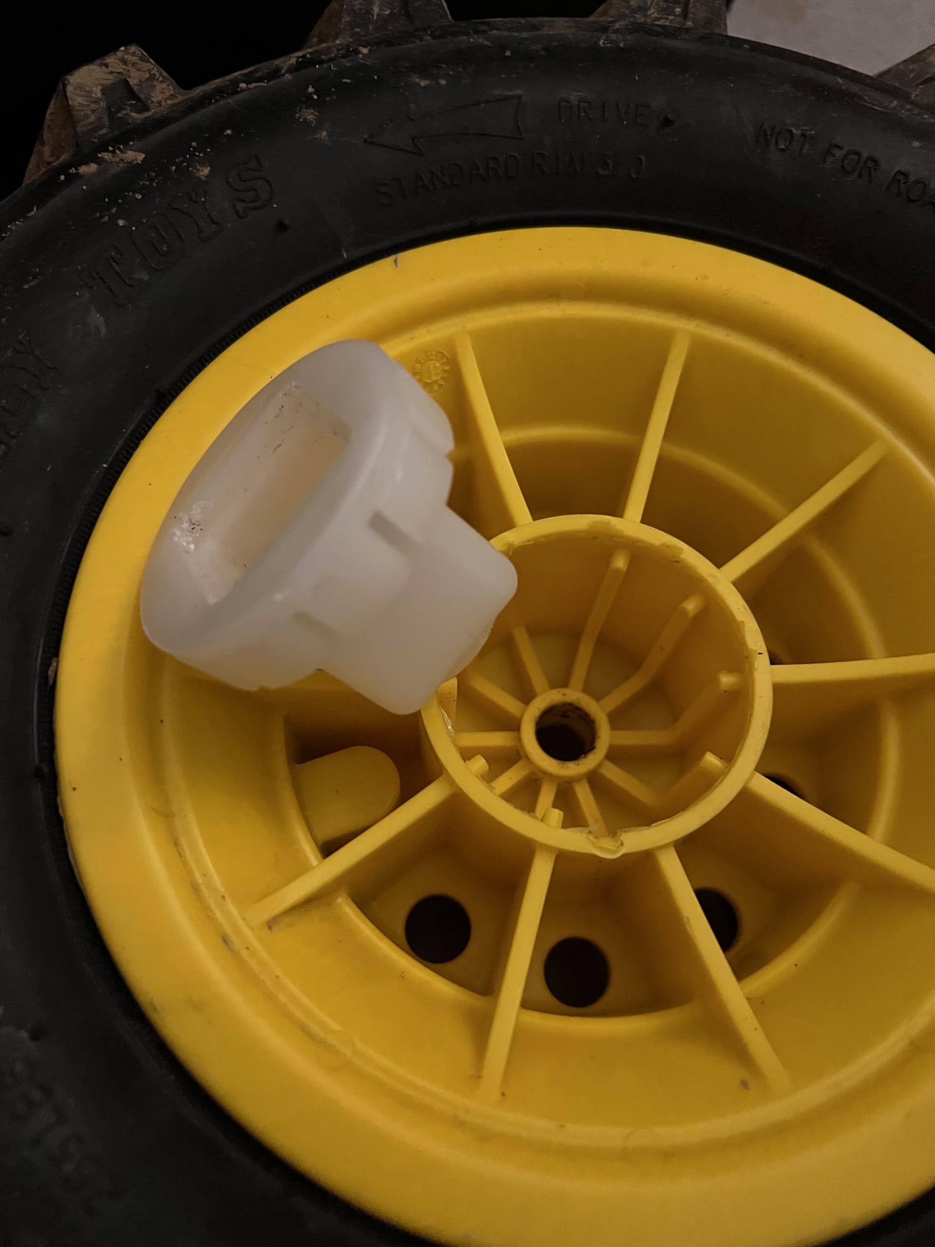 Adaptateur renforcé pour pneus Rolly Toys 409303 & 409587 (325 x 110 & 310 x 95) sur Peg Perego John Deere Ground Force et Ground Loader