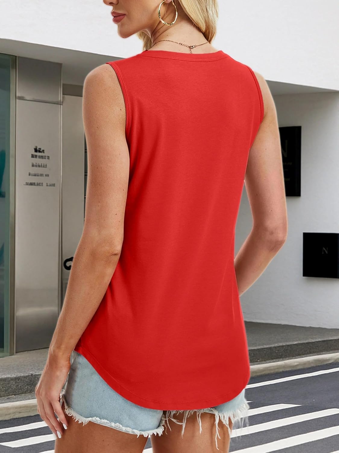 SMENG Women's Loose Fit Tank Tops Casual Flowy Curved Hem Sleeveless Basic Scoop Neck UPF 50+ Protection Tunic - Image 2