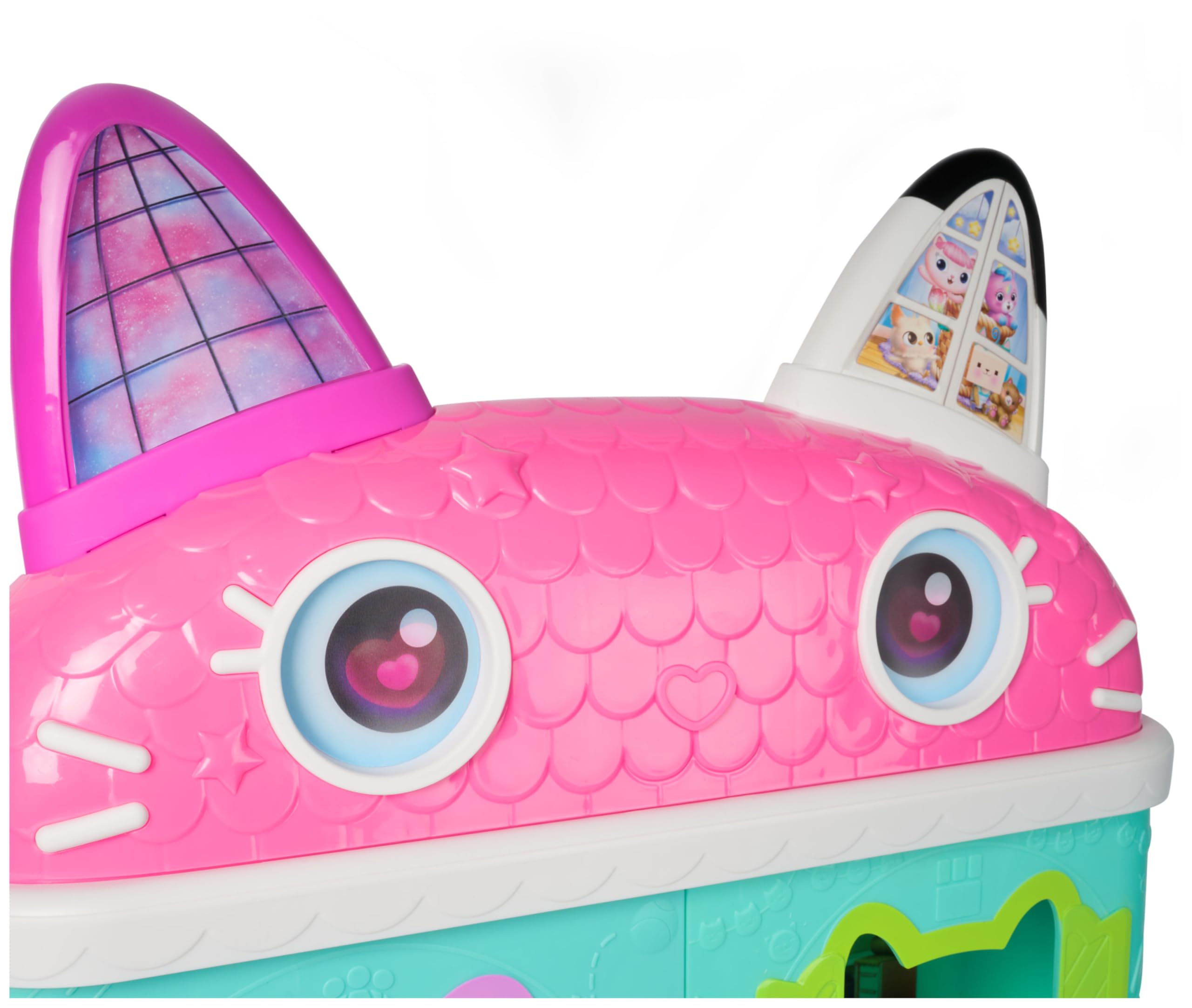 Gabby et la Maison Magique Le Film - Gabby Dollhouse - Maison De Poupée 60 Cm De Haut avec 1 Figurine Et 15 Accessoires - Yeux Lenticulaires - Dessin Animé Jouet - Jouet Enfant 3 Ans Et +
