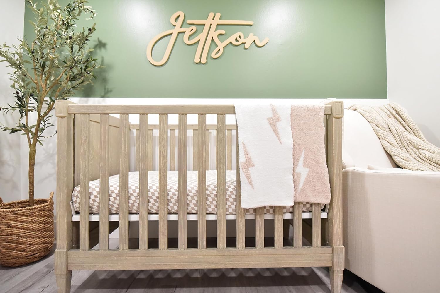 L+L USA Lightning Bolt Baby Blanket 28"x40" - DreamSoft Knit Throw for Crib, Stroller or Car Seat - Soft Blanket/Newborn Nursery Gift Essential for Toddler, Infant, Kids, Boys & Girls (Tan/White)