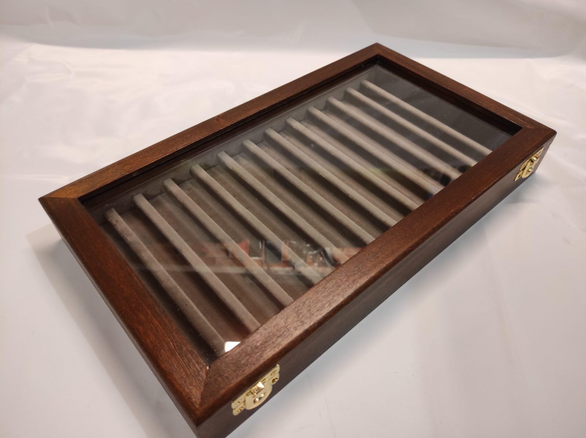 Coins&More Vetrina Espositore per Penne in Legno e Velluto con Coperchio in Vetro, Cofanetto Porta Penne da Collezione Artigianale per 13 Penne Stilografiche