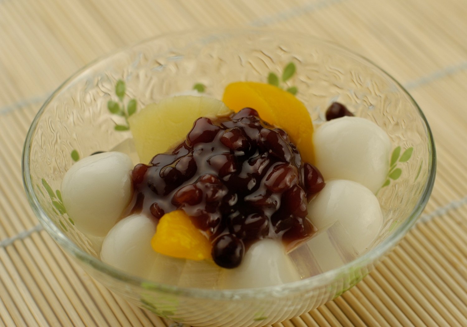 白玉 Amazon.co.jp: 徳用！冷凍白玉もち 1kg×6袋 1袋に約120玉入っ