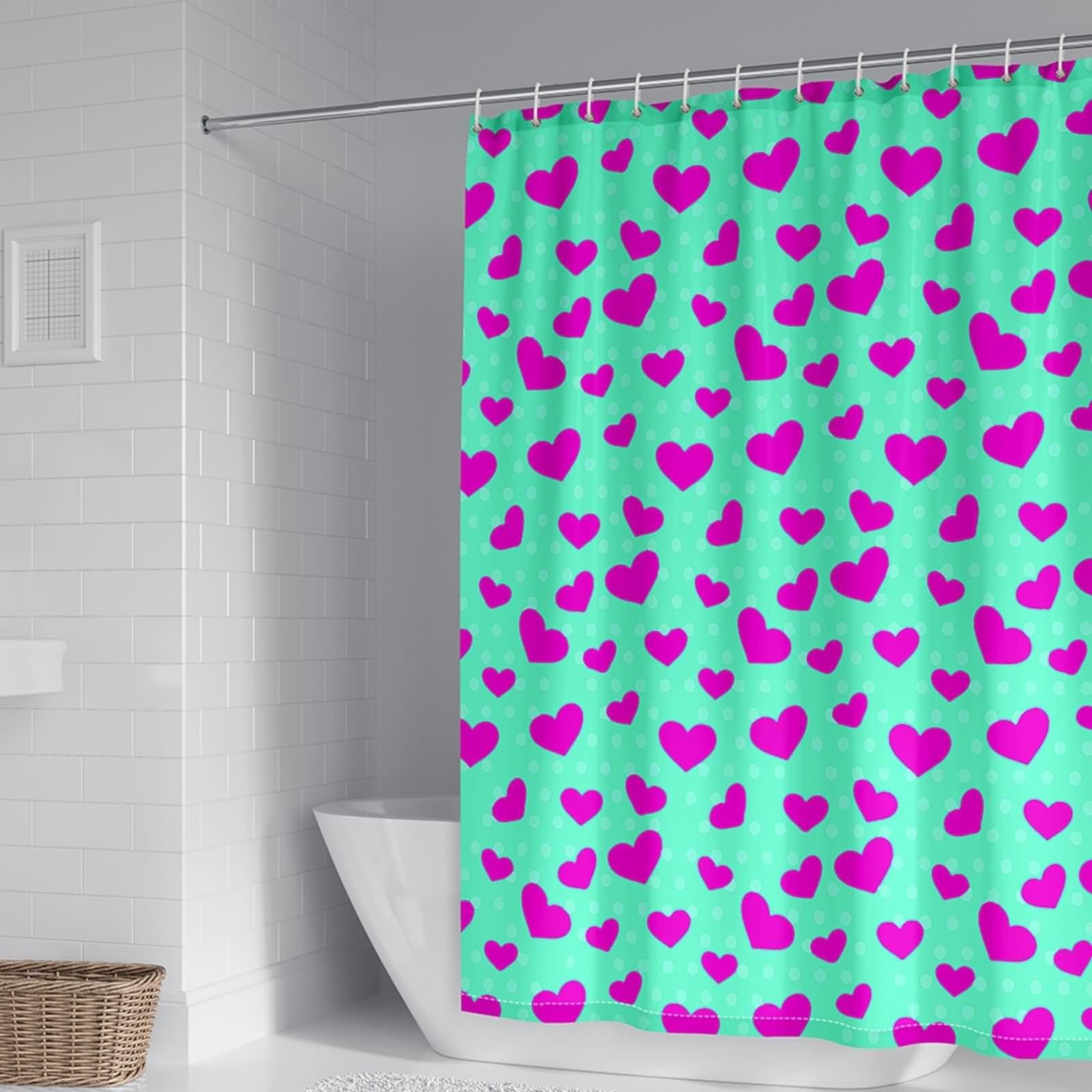 Rideau de douche rose turquoise motif cœurs pour une salle de bain romantique