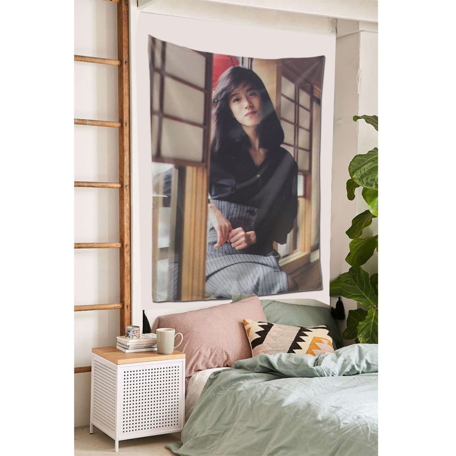 中森明菜 タペストリー Amazon.co.jp: 中森明菜 タペストリーアニメ