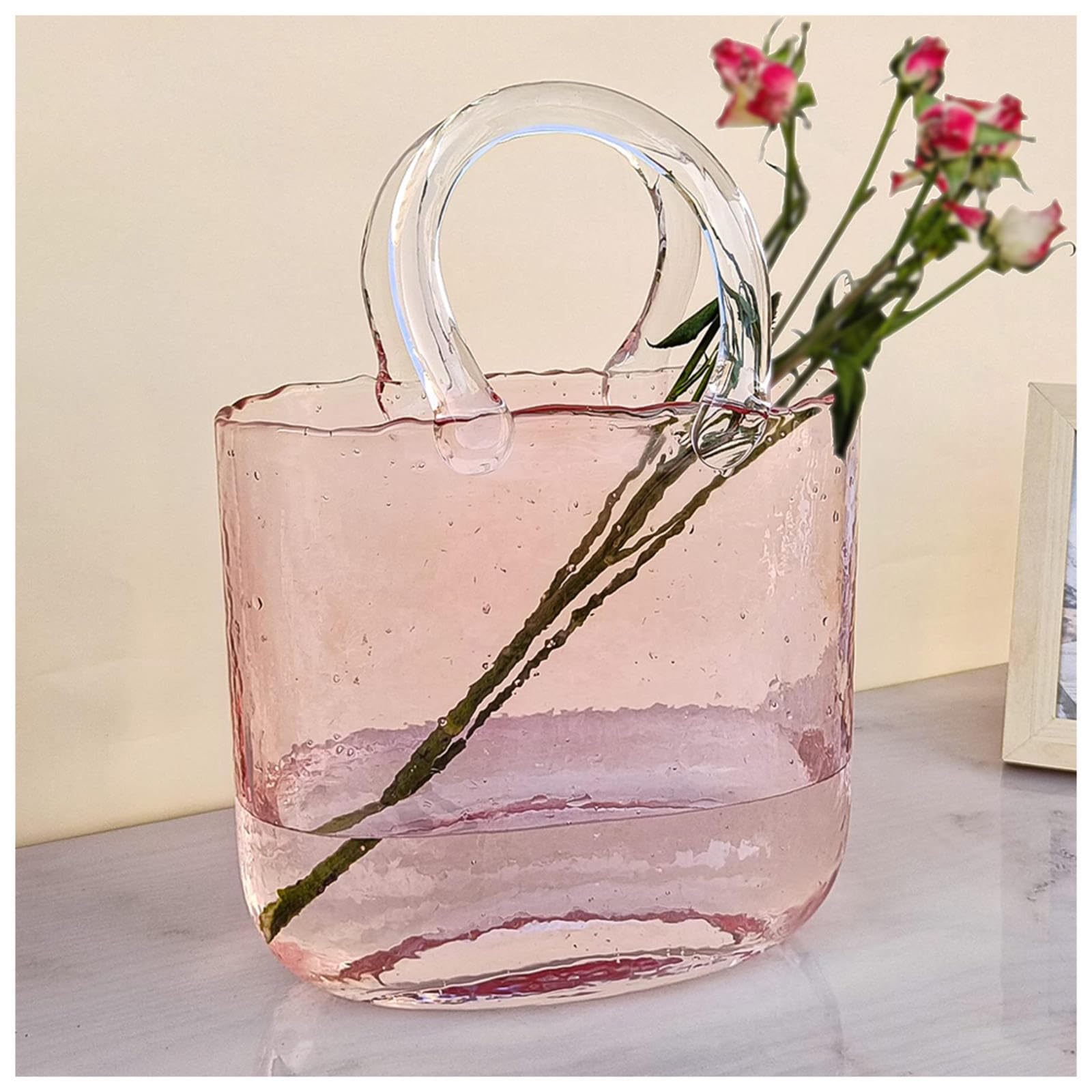 Vase en forme de sac a main en verre rose le cadeau deco ideal pour elle
