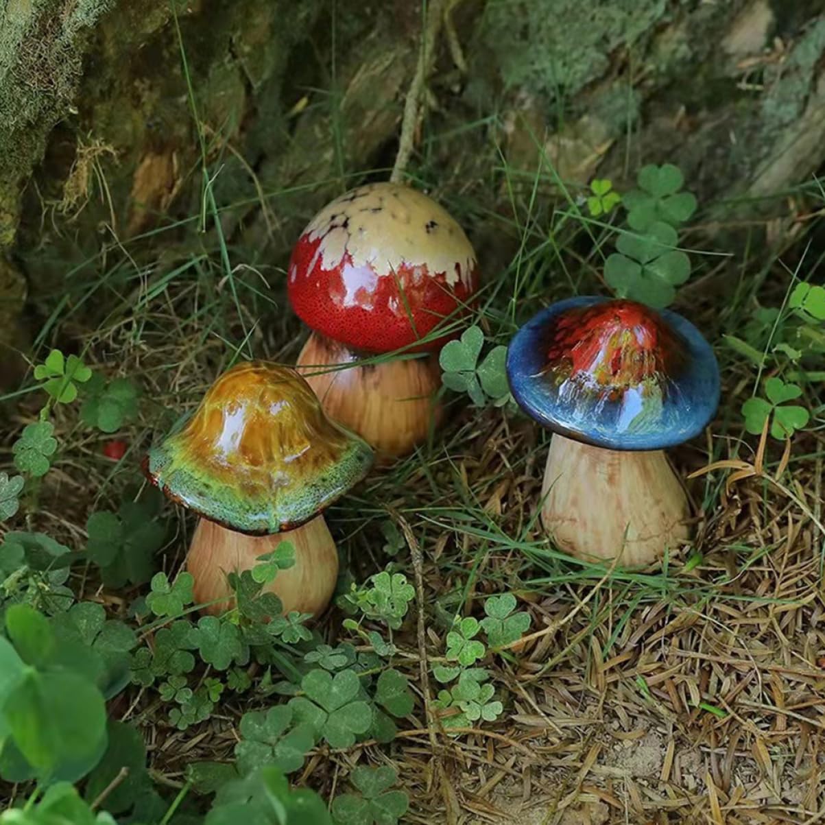 BESTonZON Decorazioni da Giardino 3 Pezzi in Ceramica a Forma di Fungo Ornamenti Creativi e Unici Miniature per Vasi e Piante per Cortile e Prato