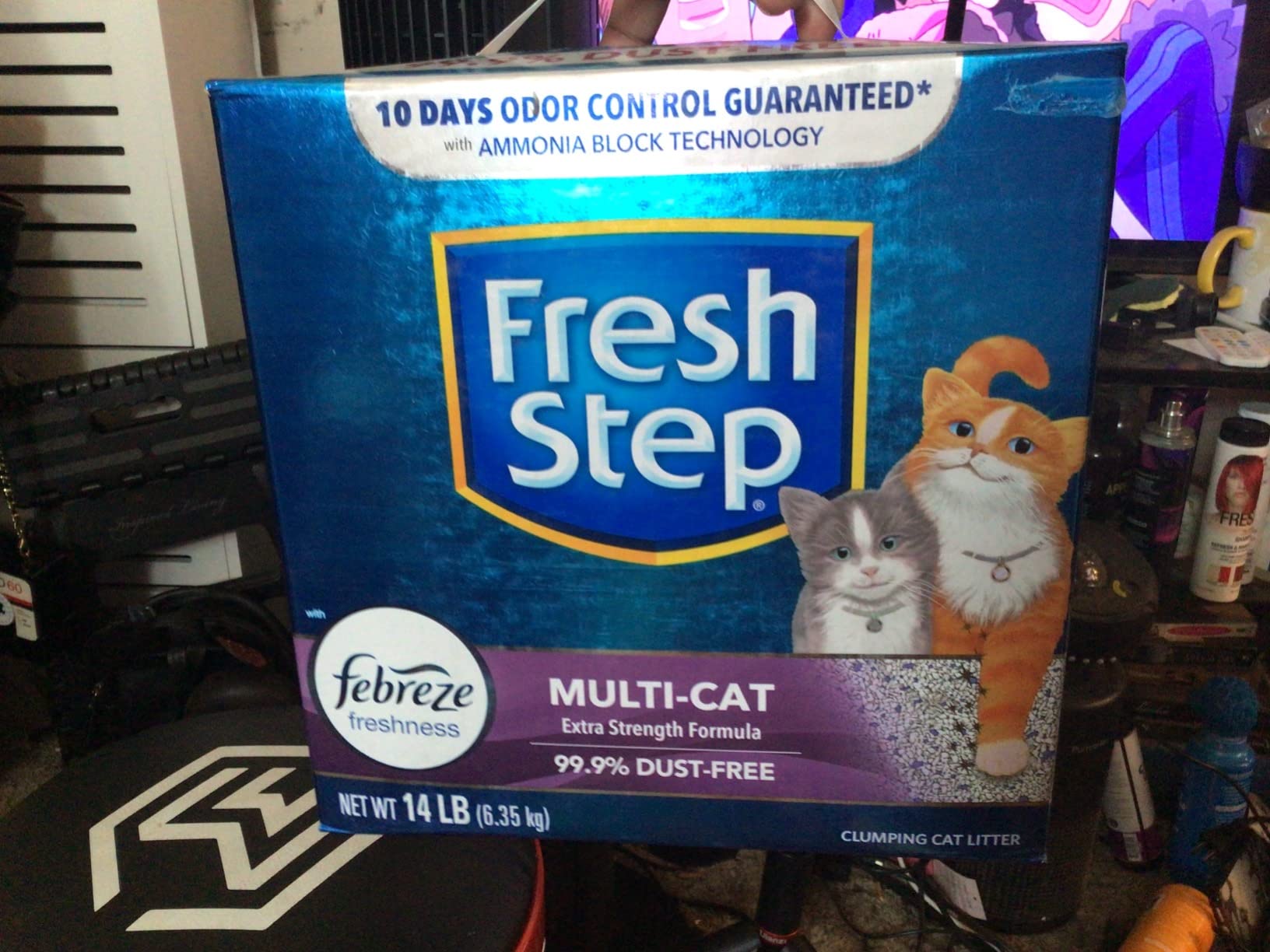 Fresh Step Clumping Cat Litter, Multi-Cat, Long Lasting Odor Control Kitty Litter with Activated Charcoal, Low Dust Formula, 14 lb photo review