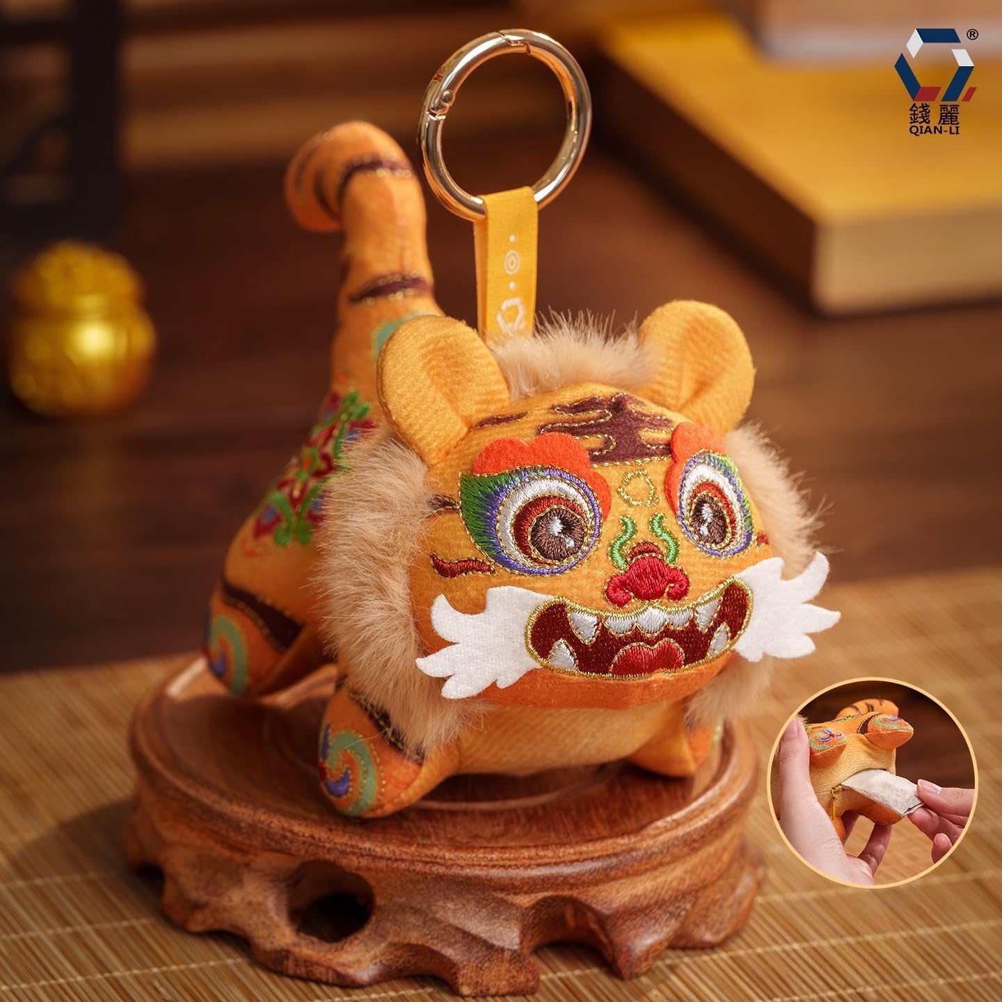 Chinese Embroidered Lucky Tiger Fragrance Sachet Bag, Feng Shui Wealth Charm Plush Keychain Ornament, Traditional Oriental Scented Pouch Hanging Decor Gift for Car Home Office