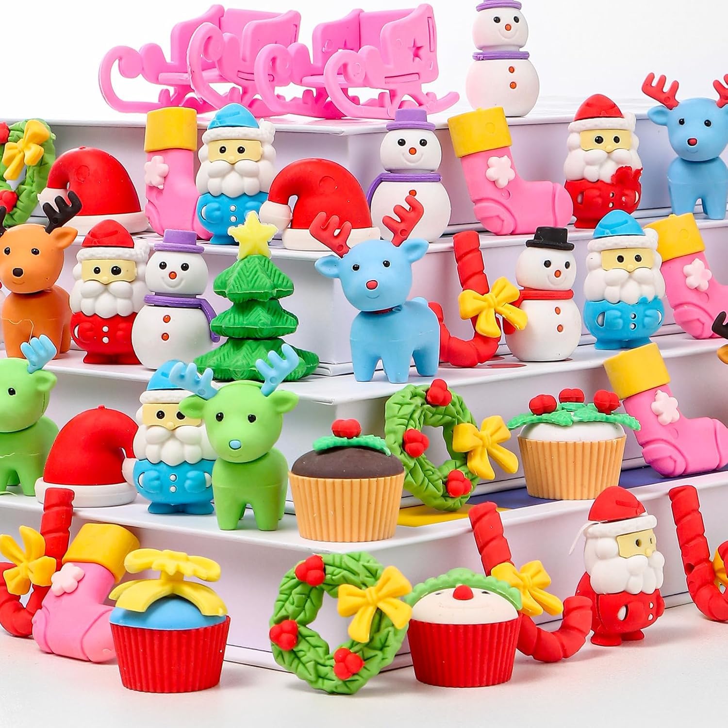 LATERN 60Pcs 3D Christmas Erasers, Assemblable Puzzle Erasers Santa Claus Reindeer Snowman Christmas Tree Christmas Eraser for Xmas Gift Party Favors Children Study Supplies Classroom Reward