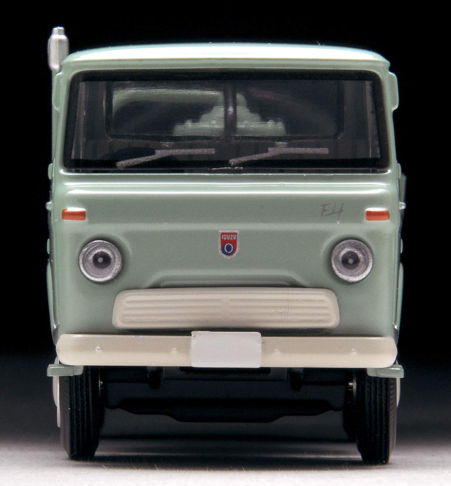 Amazon | トミカリミテッドヴィンテージ 1/64 LV-179a いすゞエルフ