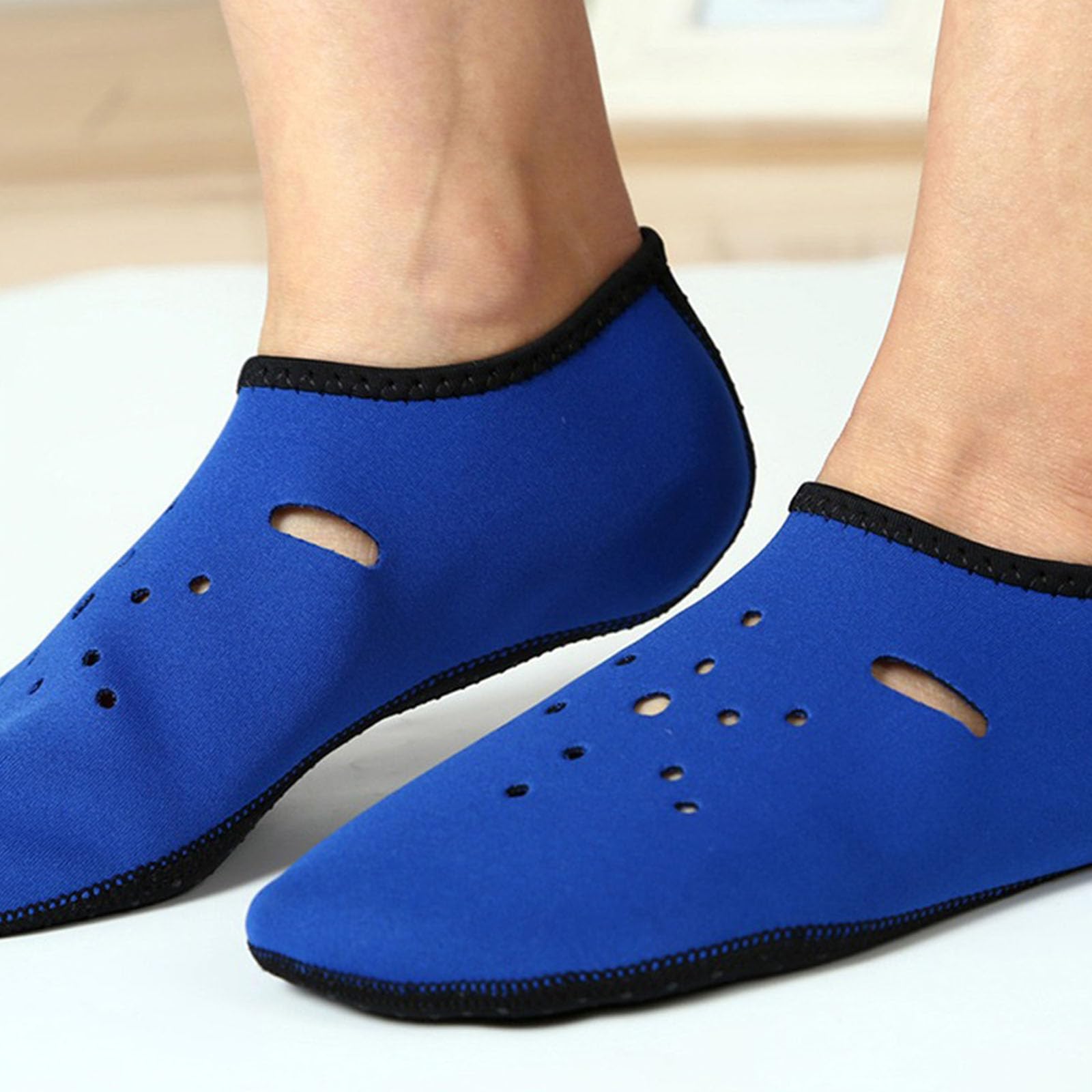 1. Calcetines de natación de secado rápido para hombres y mujeres, suela reforzada antideslizante, esnórquel, playa, surf, actividades acuáticas, calzado de natación antideslizante, calzado de playa