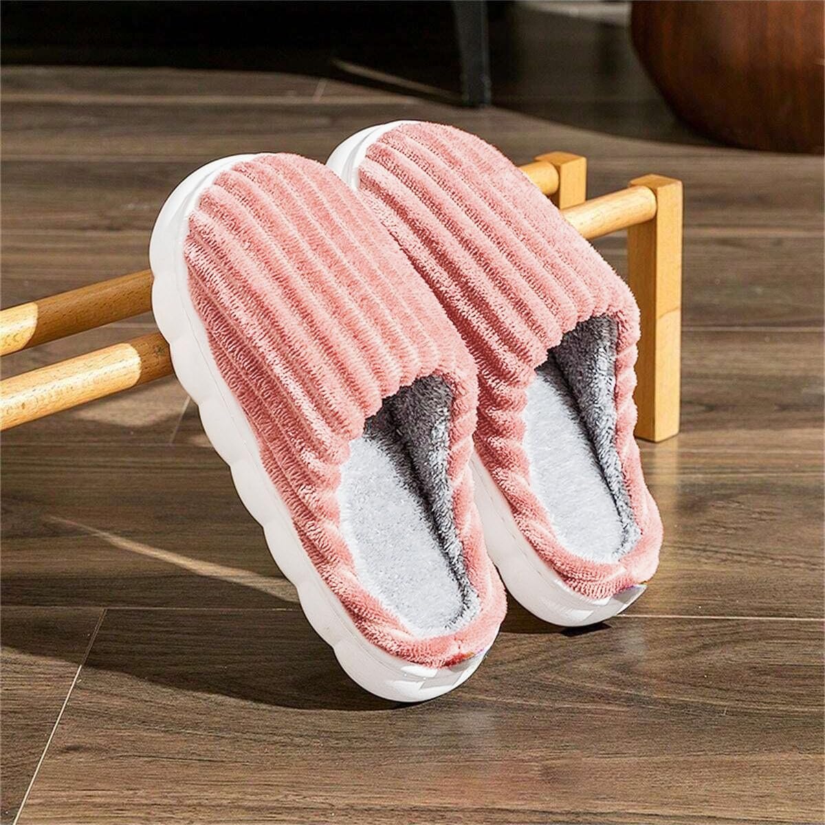 Pantufa Nuvem Chinelo Sapatilha Antiderrapante Super Quentinha Adulto Unissex Quarto Forrada Macia 34/36 Peluciada Inverno Frio Feminina Pelúcia em promoção! Veja a oferta e mais achadinhos de Chinelos & Pantufas 3 Hoje é o melhor dia para comprar Pantufa Nuvem Chinelo Sapatilha Antiderrapante Super Quentinha Adulto Unissex Quarto Forrada Macia 34/36 Peluciada Inverno Frio Feminina Pelúcia com aquele preço maroto! Promoção! Aproveite a oferta! 3