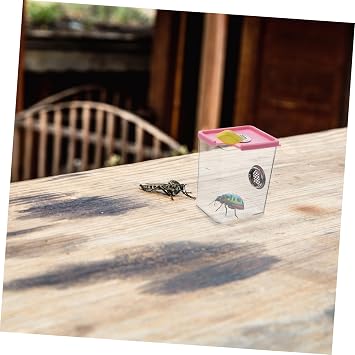 Breeding Box for Small Crawling Insects and Pets Acrylic with Two Ventilation Holes, Easy to Clean Feeding Box Comfortable Living Nest Random Color Reptile for Reptile Enclosure and Terrarium