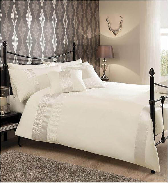 GC GAVENO CAVAILIA Easy Care Caprice Cream Bedding Set Double, Luxury Soft Breathable & Comfy Fancy Duvet Covers
