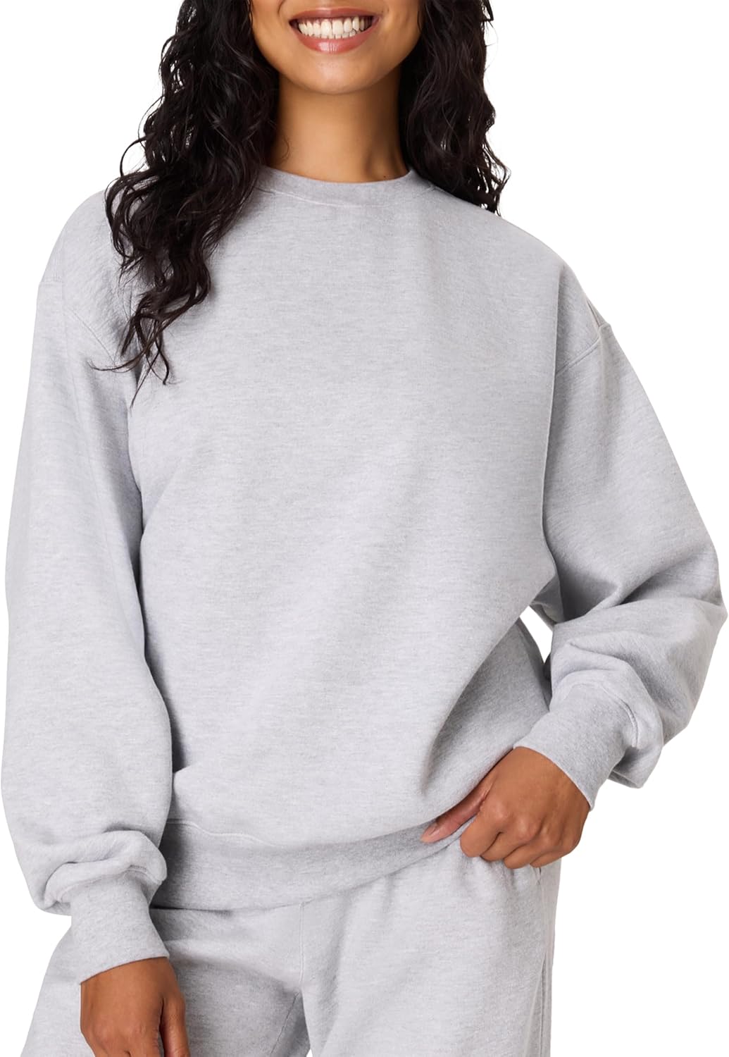 Hanes Women's Originals Fleece Sweatshirt, Midweight Sweatshirt for Women, Relaxed Fit