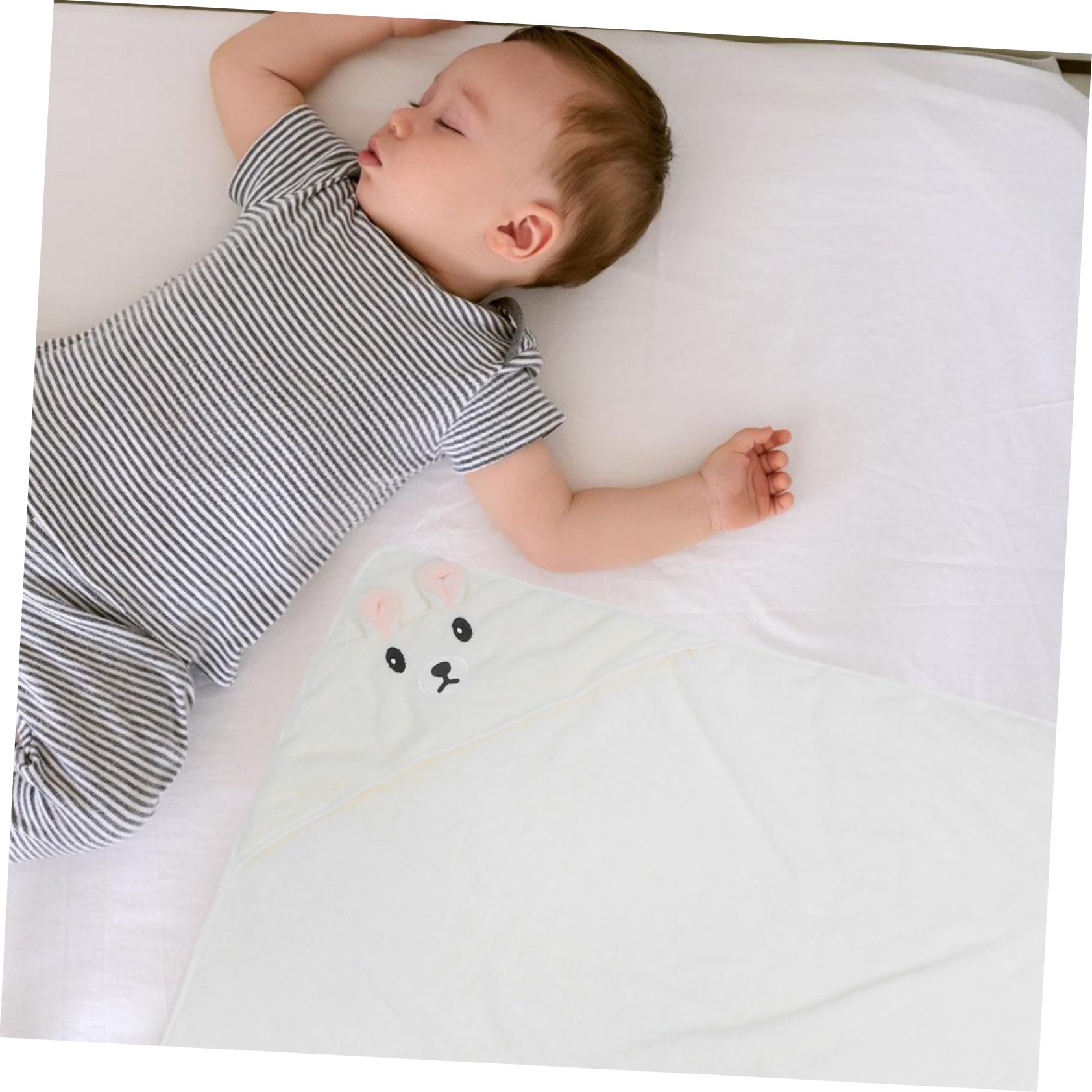 TOYANDONA 3stücke Hooded Towel Set Weiche Atmungsaktive Badetücher Mit Cartoon-Design Geeignet Für Neugeborene Bis Jahr Praktische Verwendung Als Waschlappen Und Decke Zufällige Farben