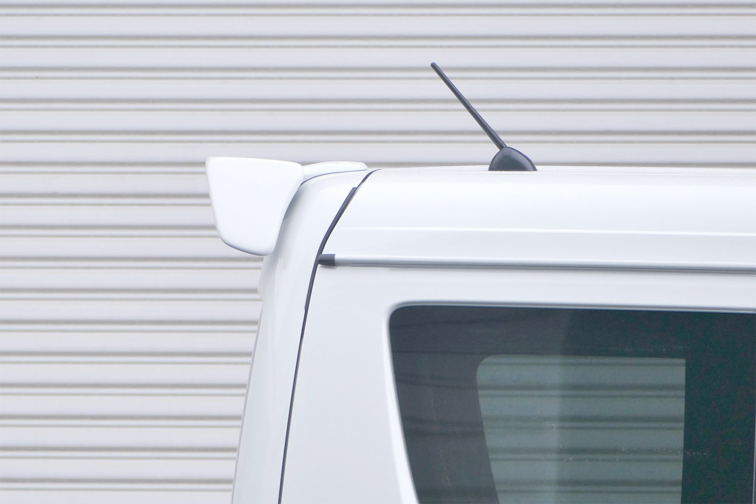 Amazon | MONSTER SPORT GTウイング エブリイワゴン[DA17W]用 8MQW10