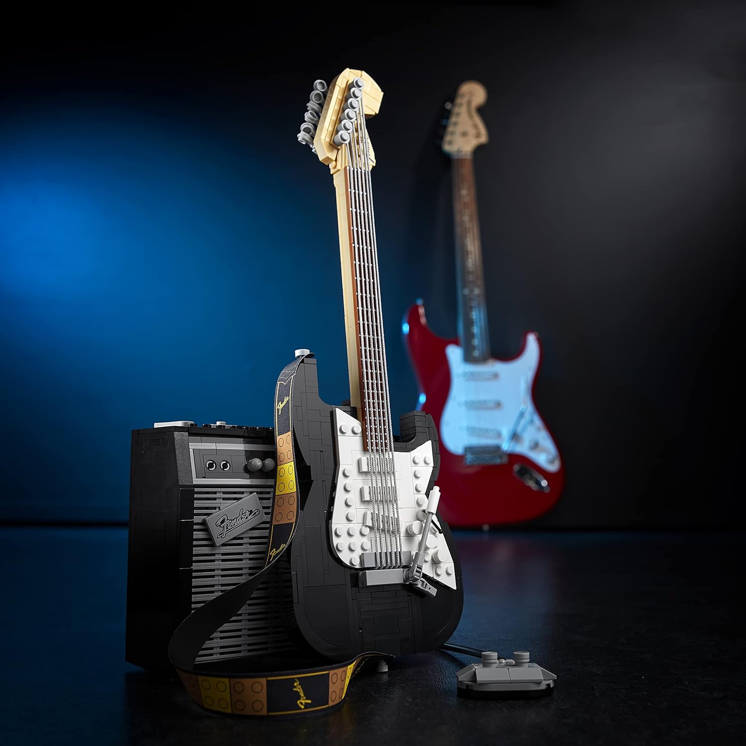 LEGO Ideas Fender Stratocaster 21329 DIY Guitar Model Building Set for Music Lovers, Complete with 65 Princeton Reverb Amplifier & Authentic Accessories, Perfect Way to Rock Gift Giving