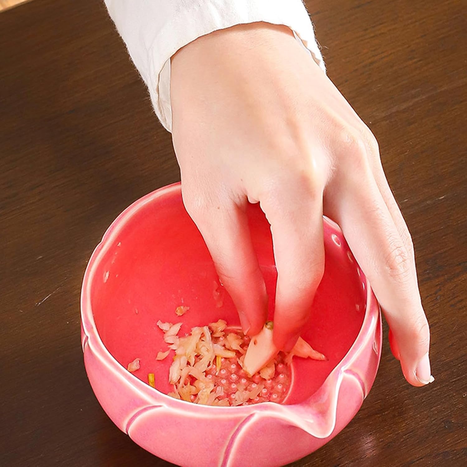 Handmade Garlic Grater Bowl Efficient Foliage Stripping Tool with 5 Hole Sizes for Salads & Cooking Kitchen Tool with Drainage Port & Foliage-Separating Assembly for Dressing