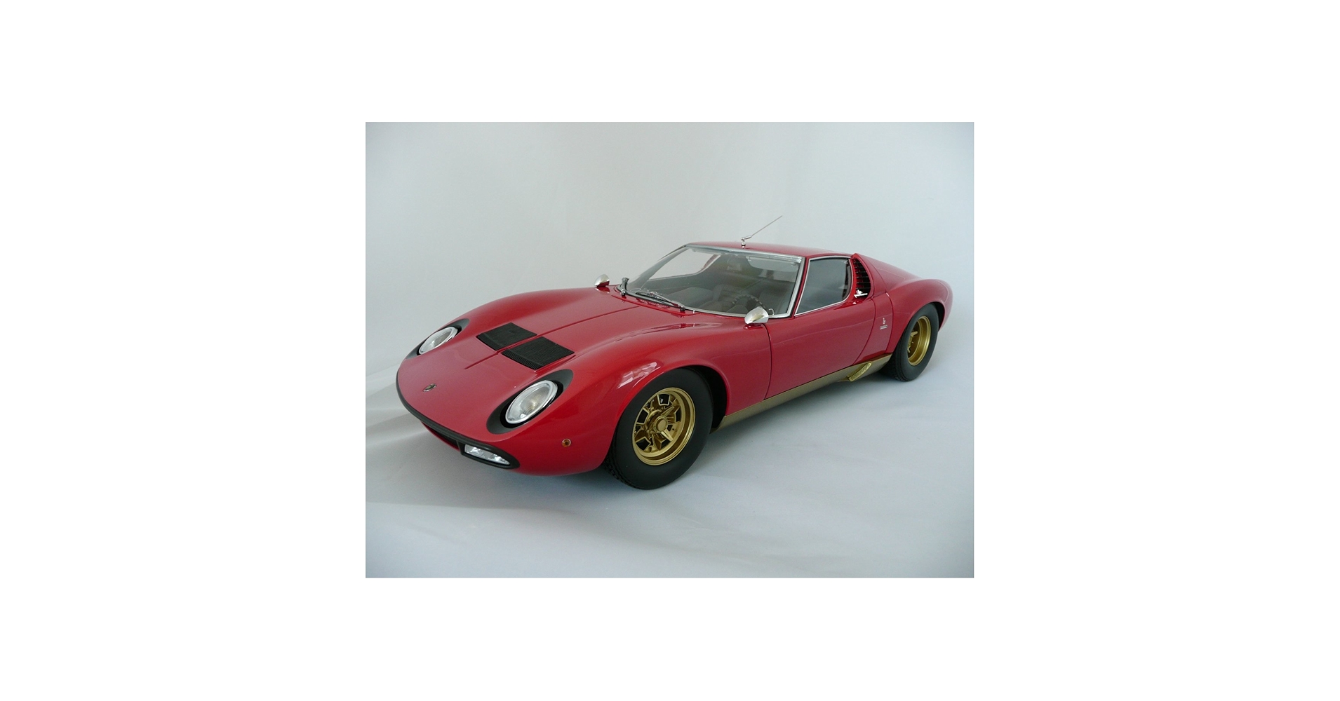 Lamborghini Miura P400SV (Red) 1/12 Die-cast Kyosho : Amazon.in