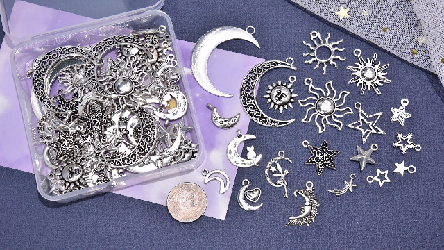 Cheriswelry Lot De 100 Pendentifs Tibétains Soleil Lune Étoile - 20 Styles Métal Argenté
