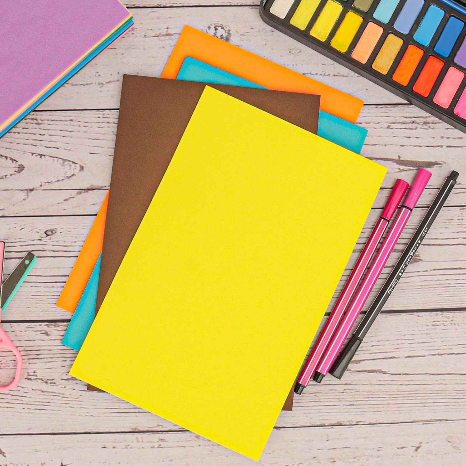 Paquete de 200 hojas de espuma para manualidades, 5.5 x 8.7 pulgadas, paquete de espuma EVA para artes y manualidades, hojas de espuma EVA para manualidades, 20 colores vibrantes para manualidades