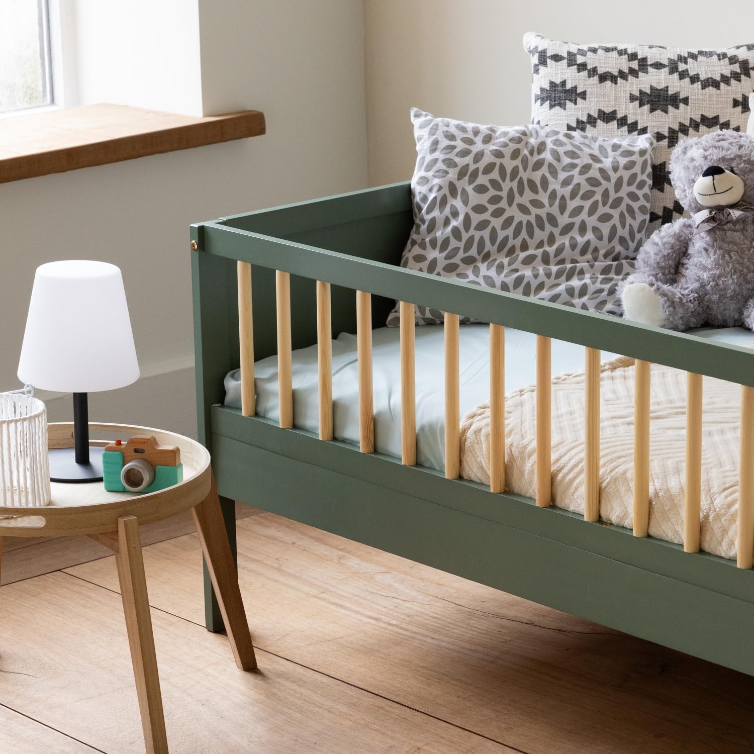 Happy Garden Letto per Bambini Adam, Dimensioni 190x90cm, con Rete a doghe - Struttura in Legno Verde, Facile da Montare - Ideale per Creare Una cameretta per Bambini Colorata e Accogliente.