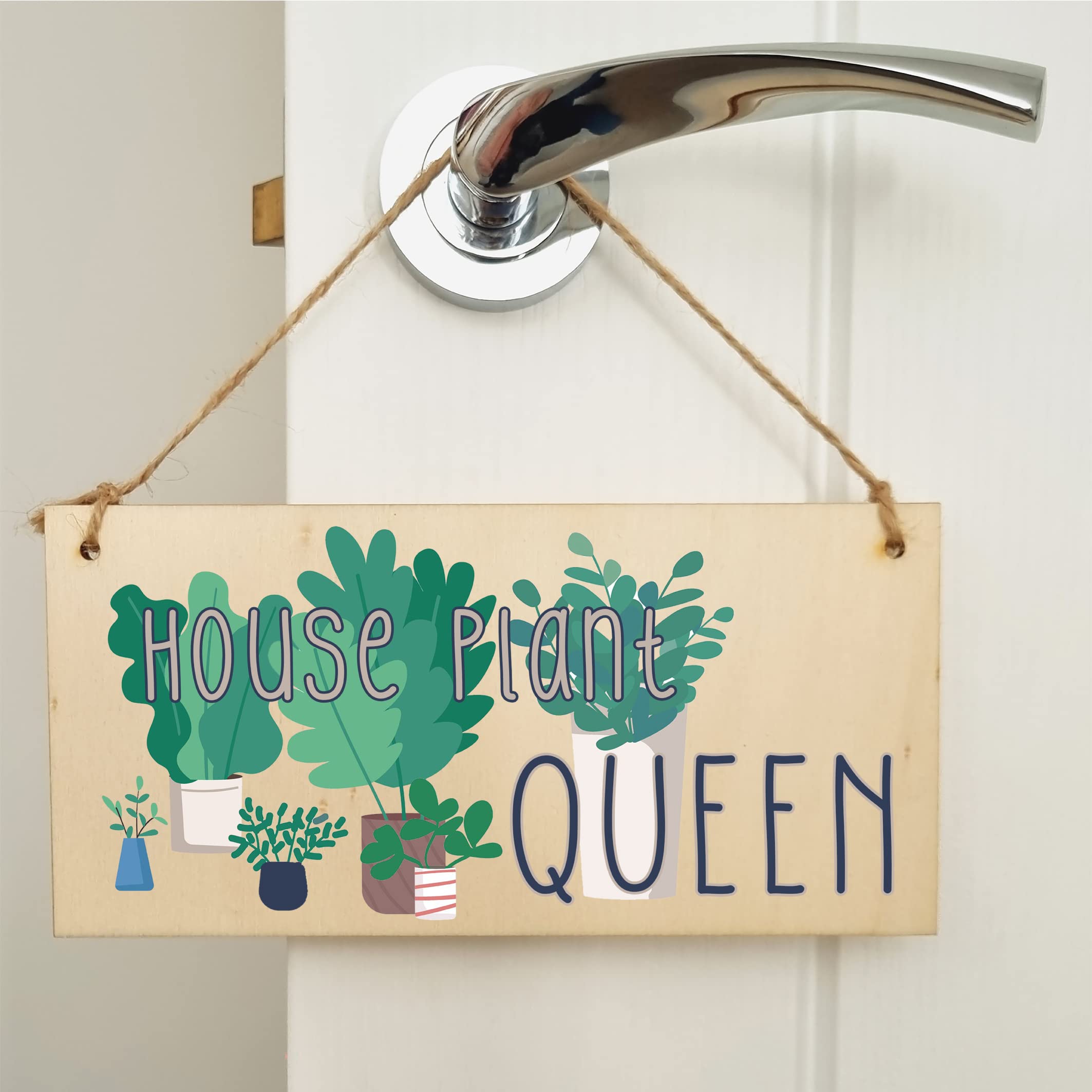 The Plum Penguin Handmade Wooden Hanging Wall Plaque House Plant Queen Funny House Plant Decorative Sign Friendship Mum Sister Gift - Image 4