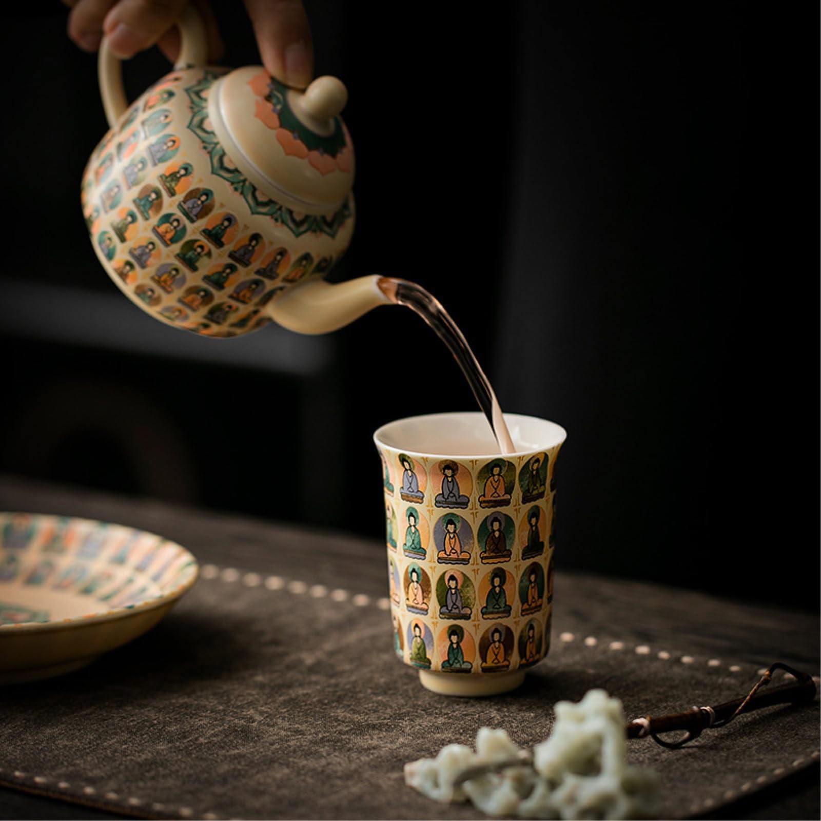 Ceramiczny zestaw do herbaty retro Kung Fu jest wykwintny i praktyczny - czerwony - trzy filiżanki i jeden garnek