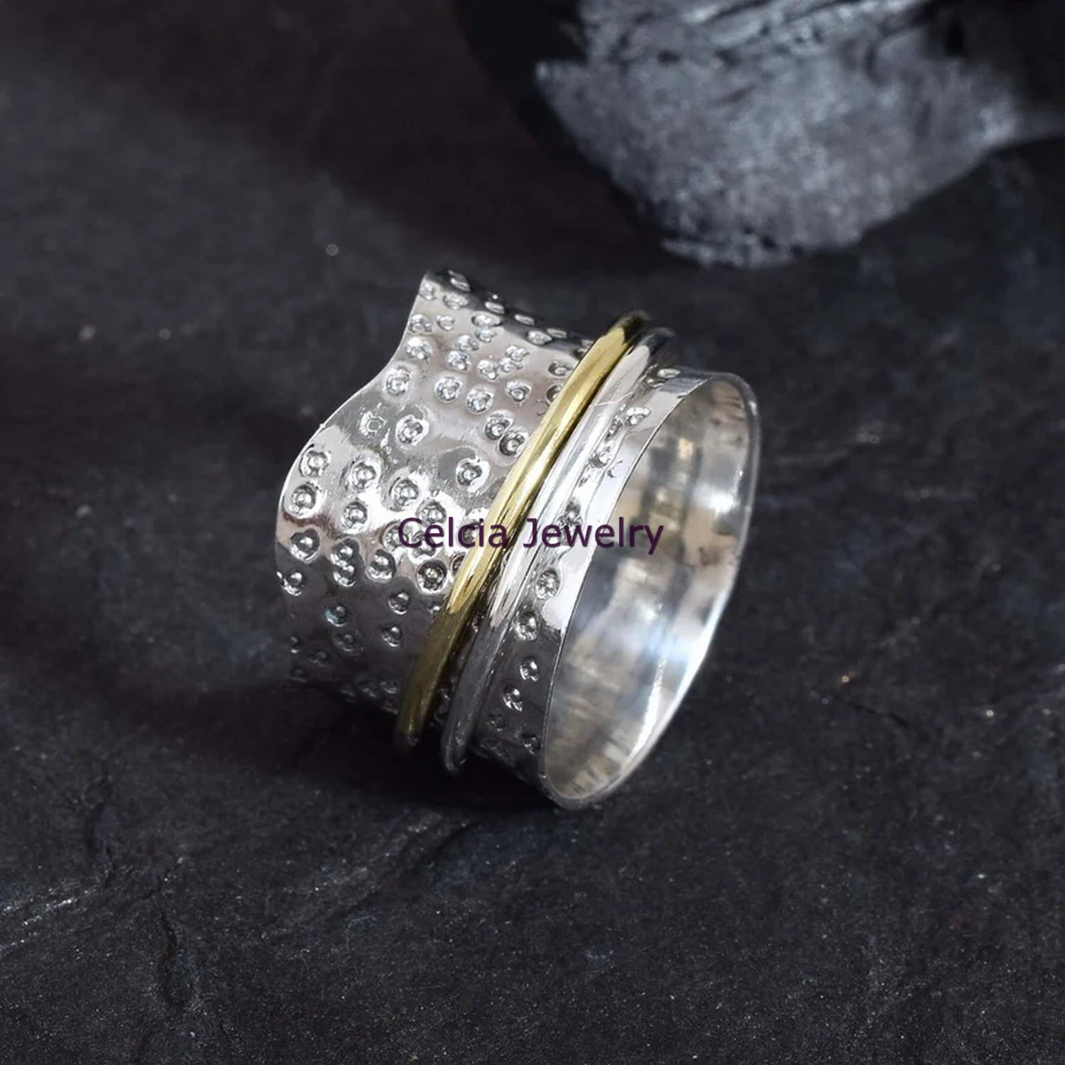 Spinner-Ring aus massivem 925er Sterlingsilber für Frauen, handgefertigter Angstring, Boho-Meditationsring für sie, Spinning-Sorgenring, atemberaubender Ring, zweifarbiger gehämmerter Ring