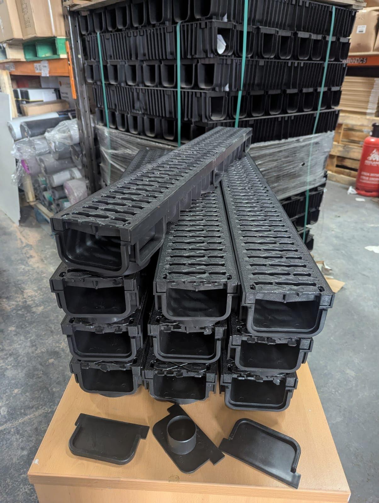 Drainage Channel Driveway & Patios 10x 1mtr Plastic Grating + Free Accessories | Heavy Duty Grating | Upto 2.5t