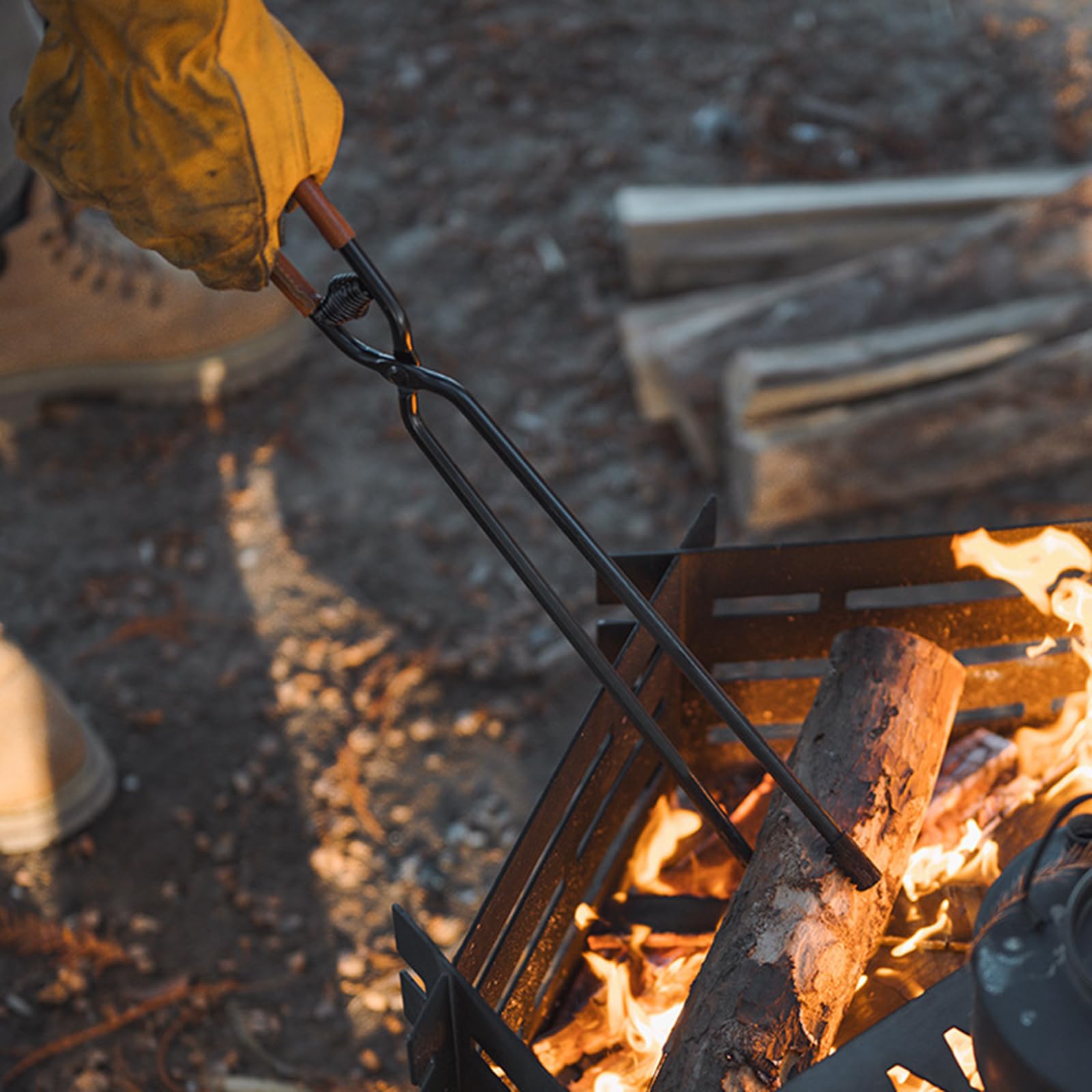 QIEIEI Carbon Steel Charcoal Tongs Outdoor Picnics Camping Charcoal Clip Fireplaces Clamps Metal Camping Barbecue Tongs Endurin