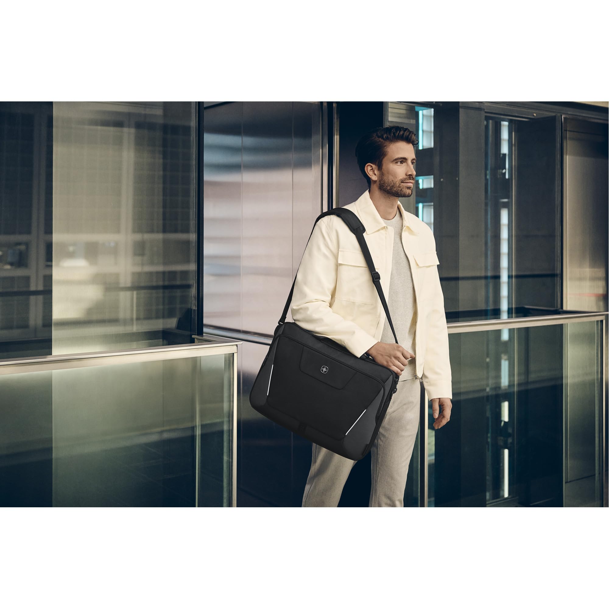 Wenger, XE Brief 17, 17" Laptop Briefcase with Tablet Pocket, Black, Rete digitale, 15,6", Casual